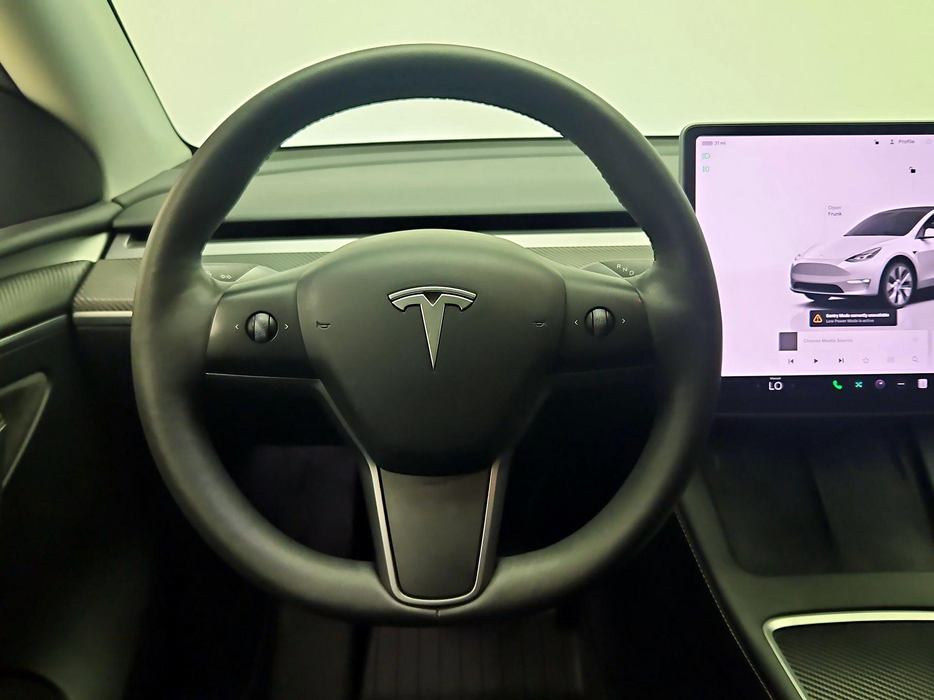 Thumbnail: 2023 Tesla Model Y - 10