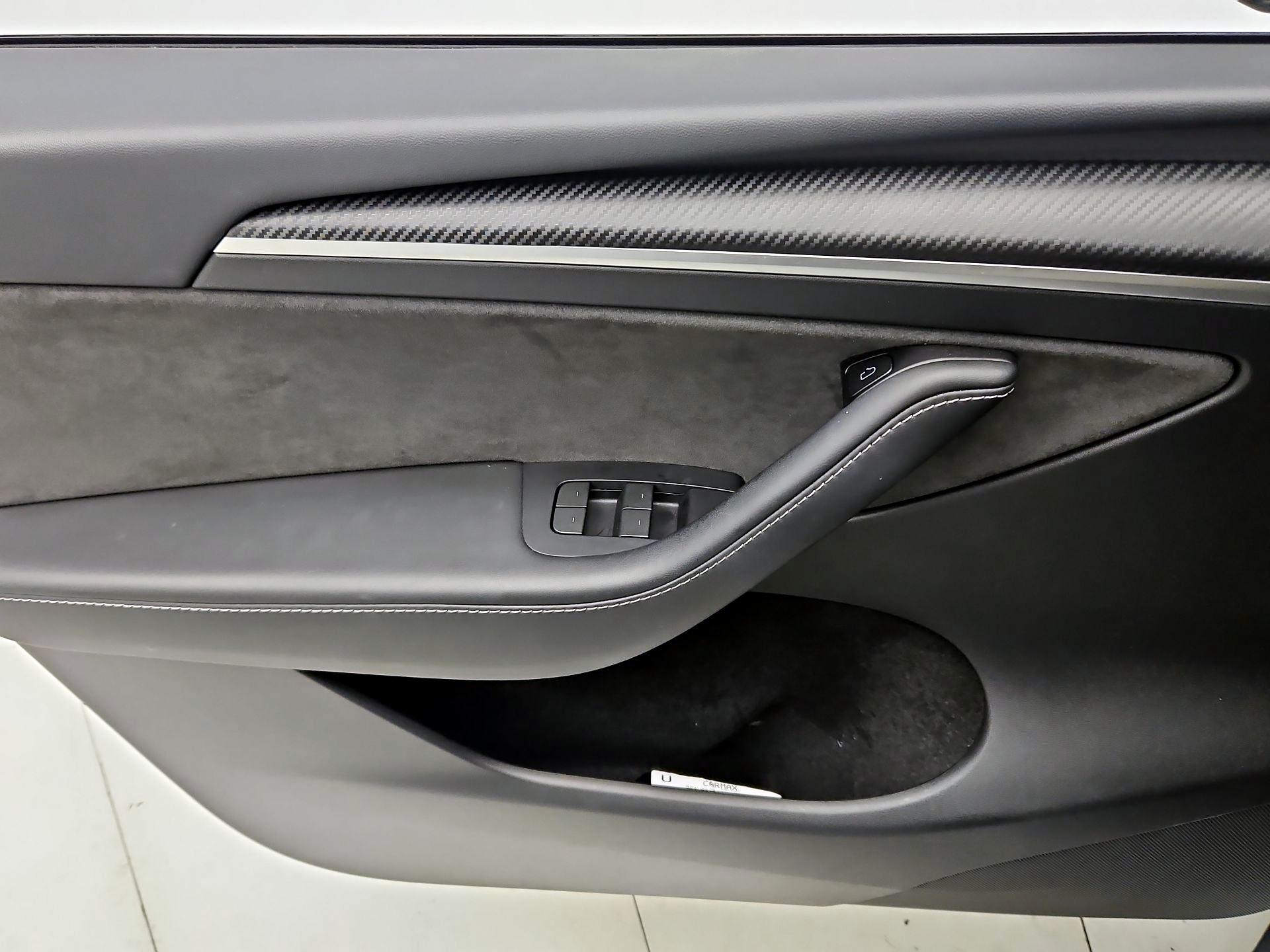 Thumbnail: 2023 Tesla Model Y - 12