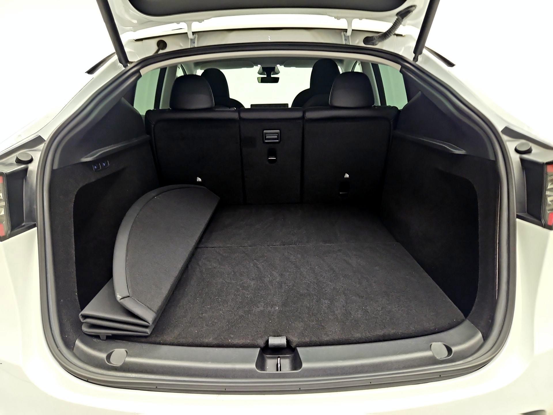 Thumbnail: 2023 Tesla Model Y - 20