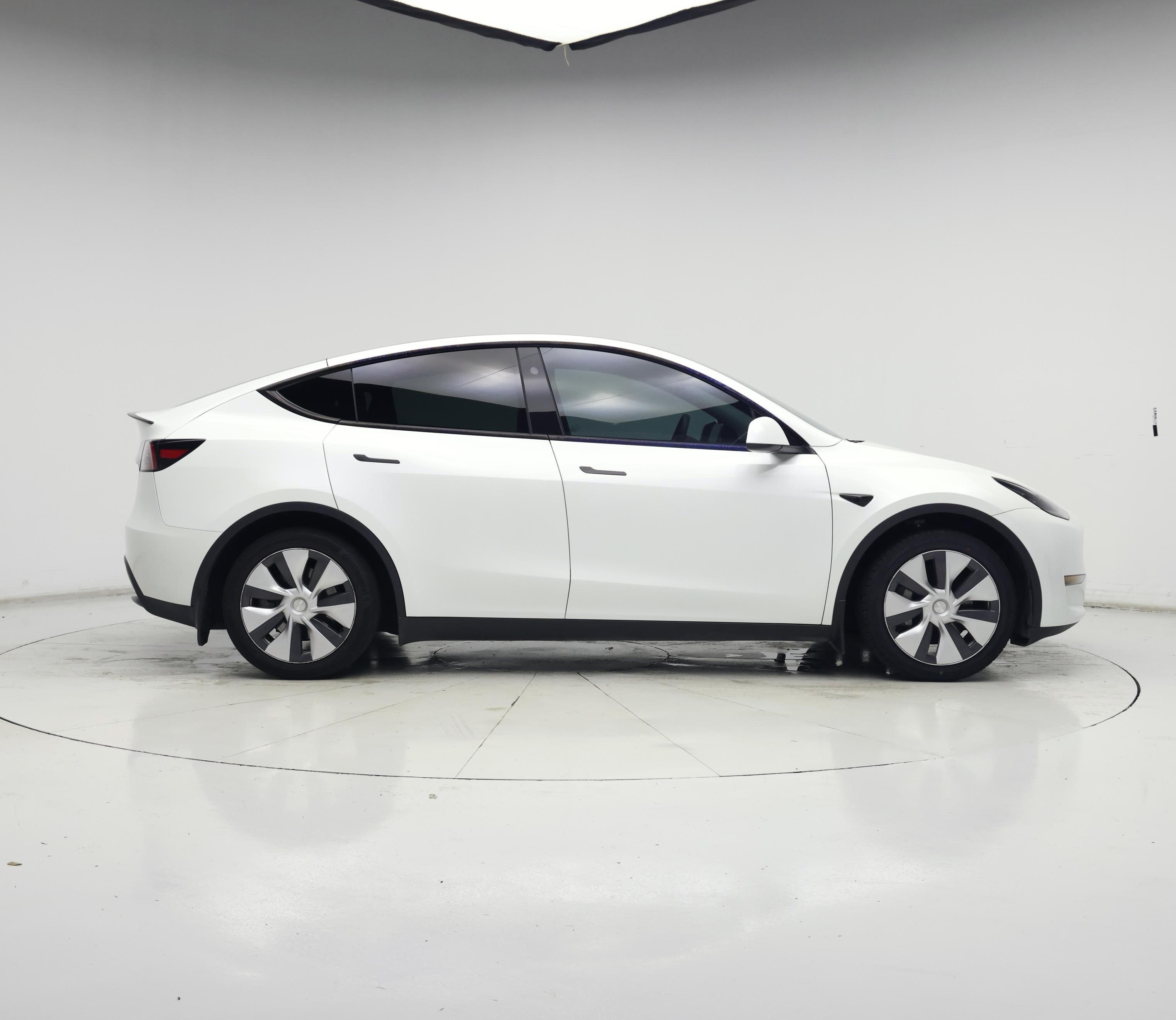 Thumbnail: 2023 Tesla Model Y - 7