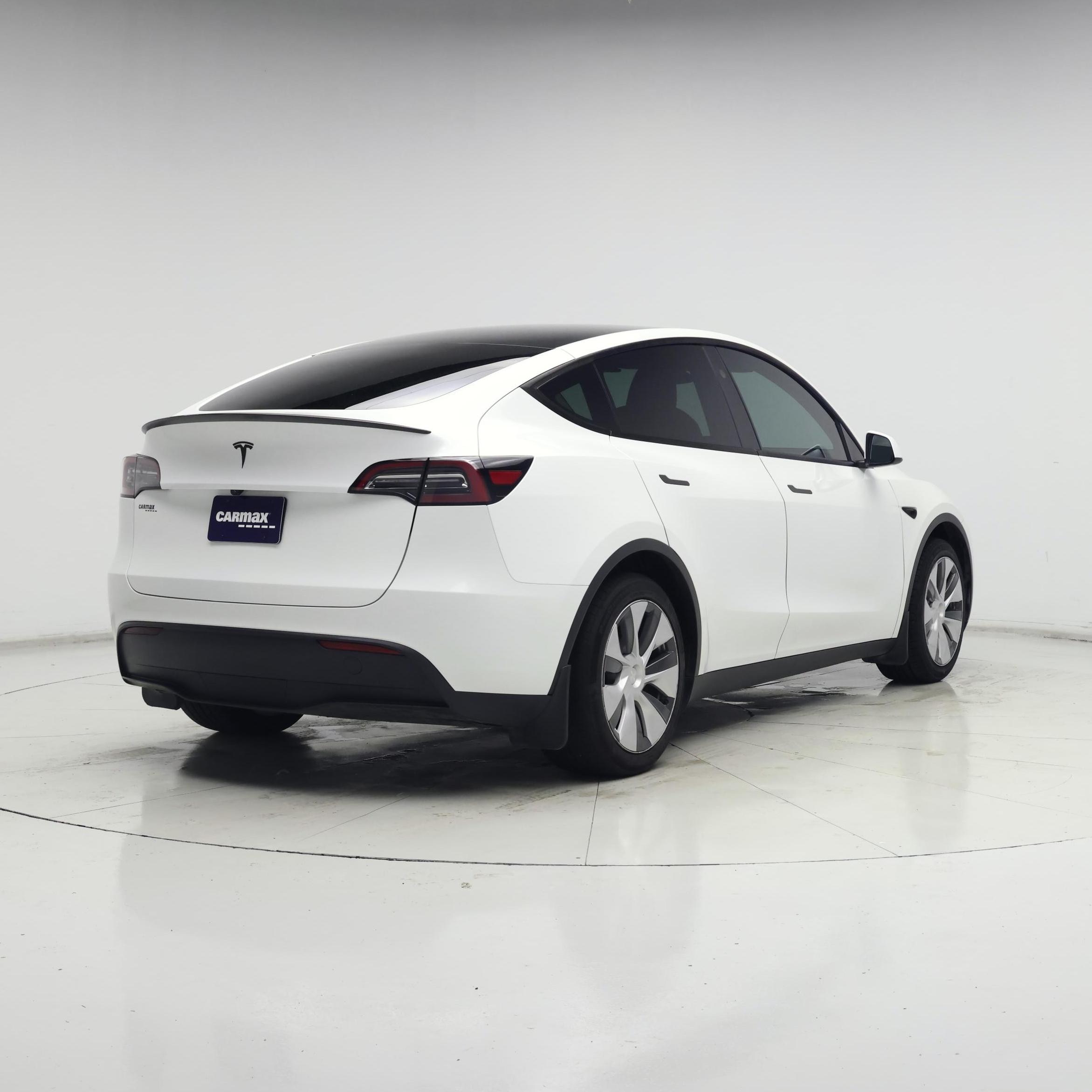 Thumbnail: 2023 Tesla Model Y - 8