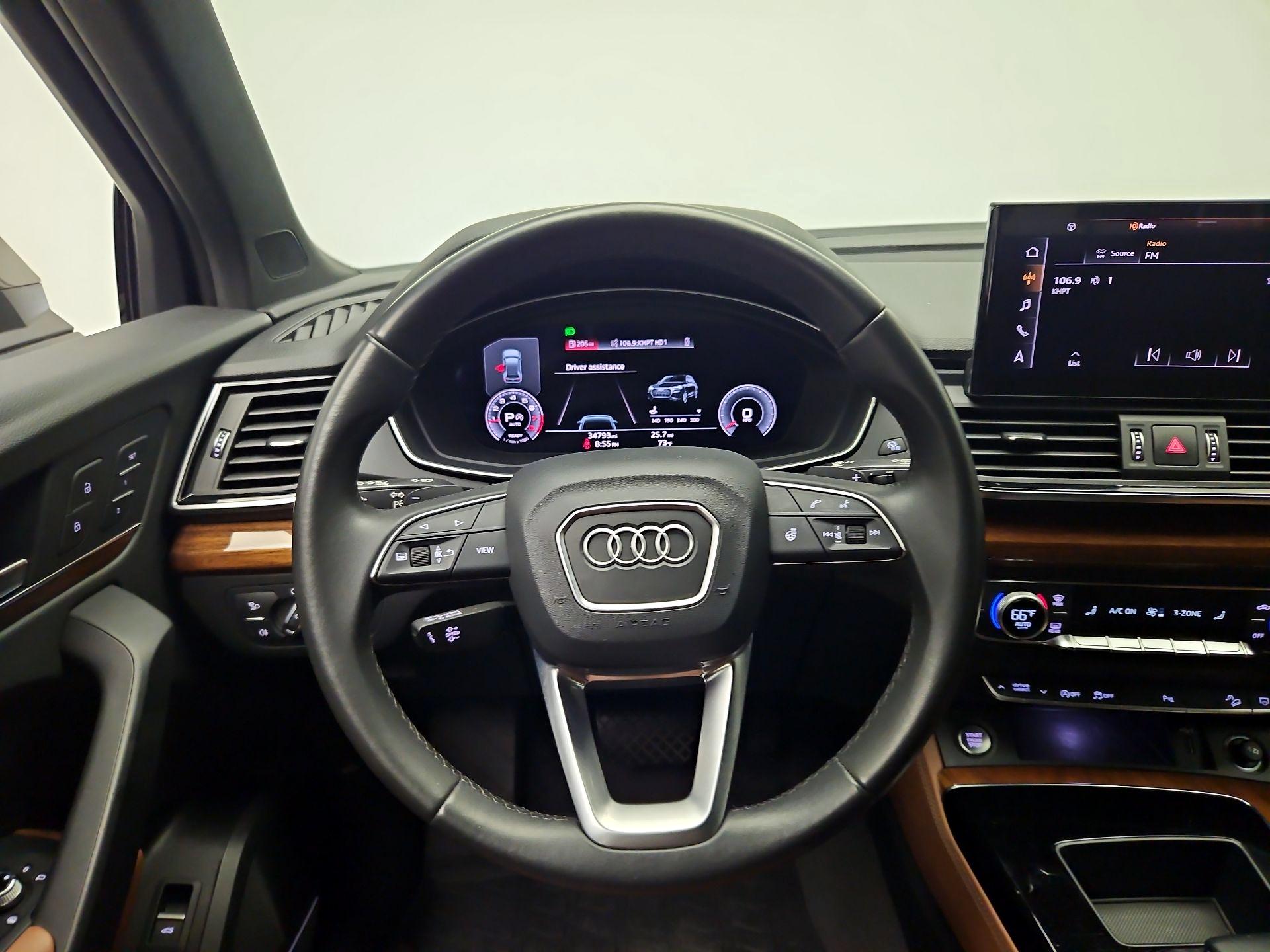 Thumbnail: 2022 Audi Q5 - 10