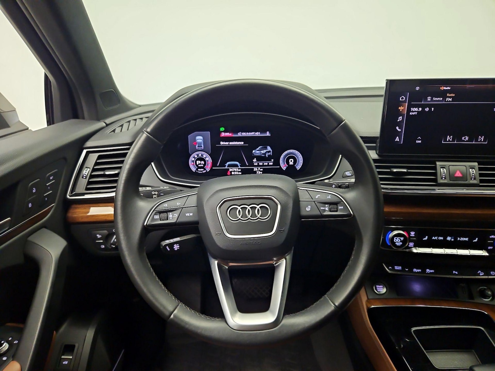 2022 Audi Q5 Premium Plus - Photo 11