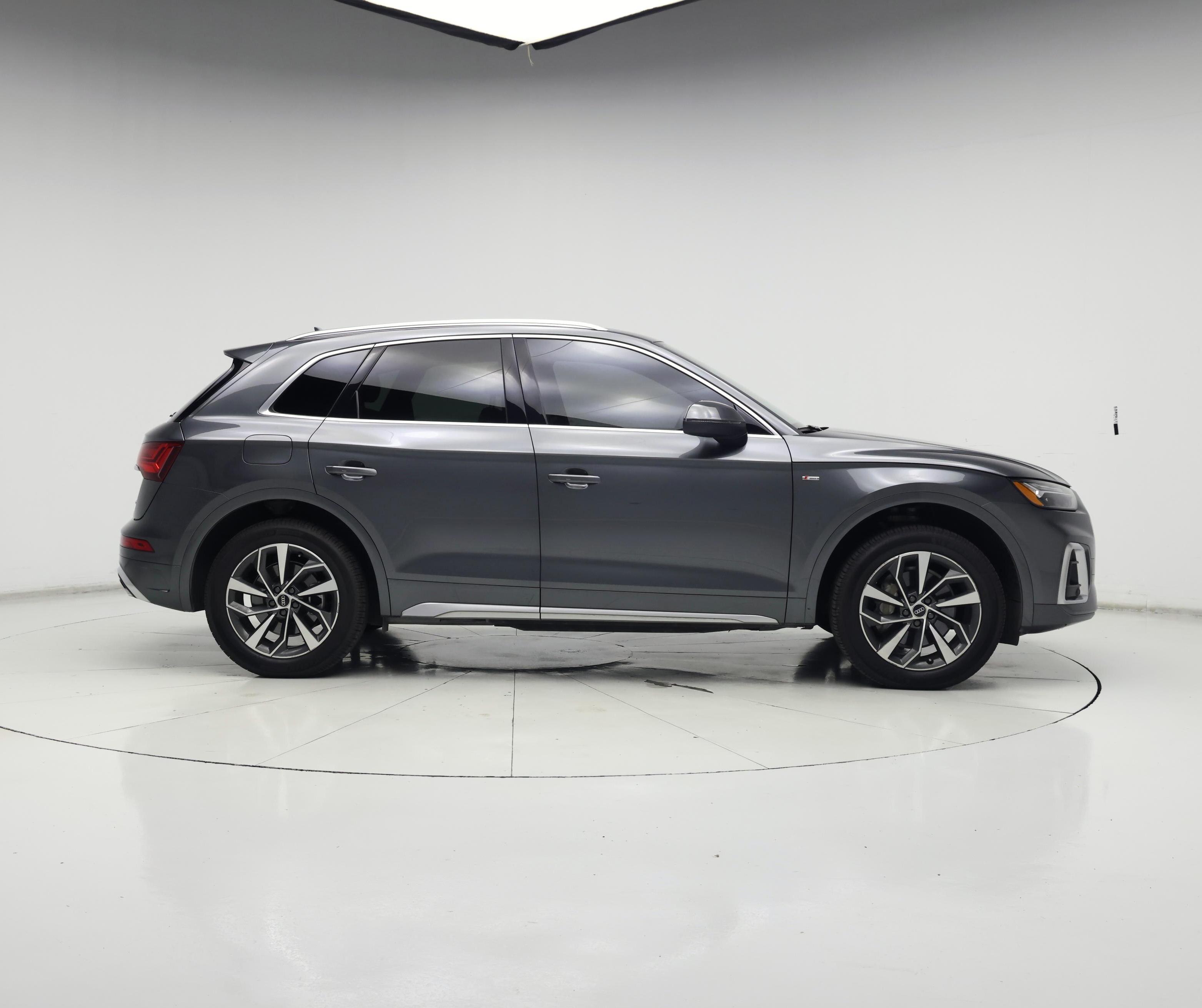Thumbnail: 2022 Audi Q5 - 7
