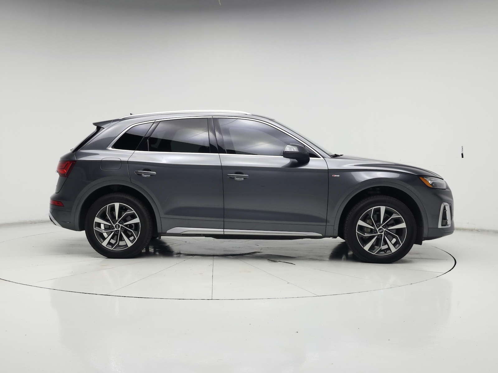 2022 Audi Q5 Premium Plus - Photo 8