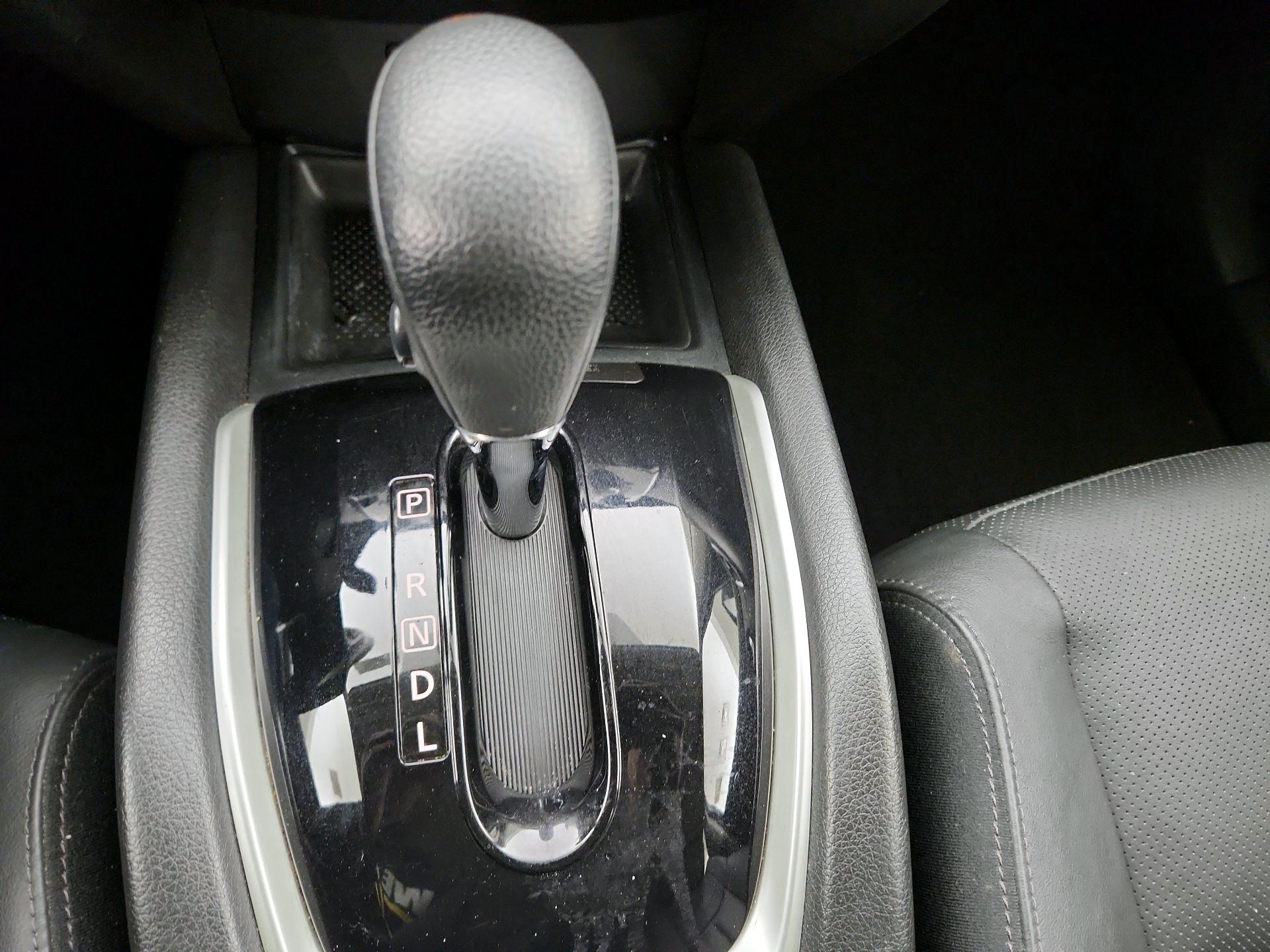 Thumbnail: 2014 Nissan Rogue - 18