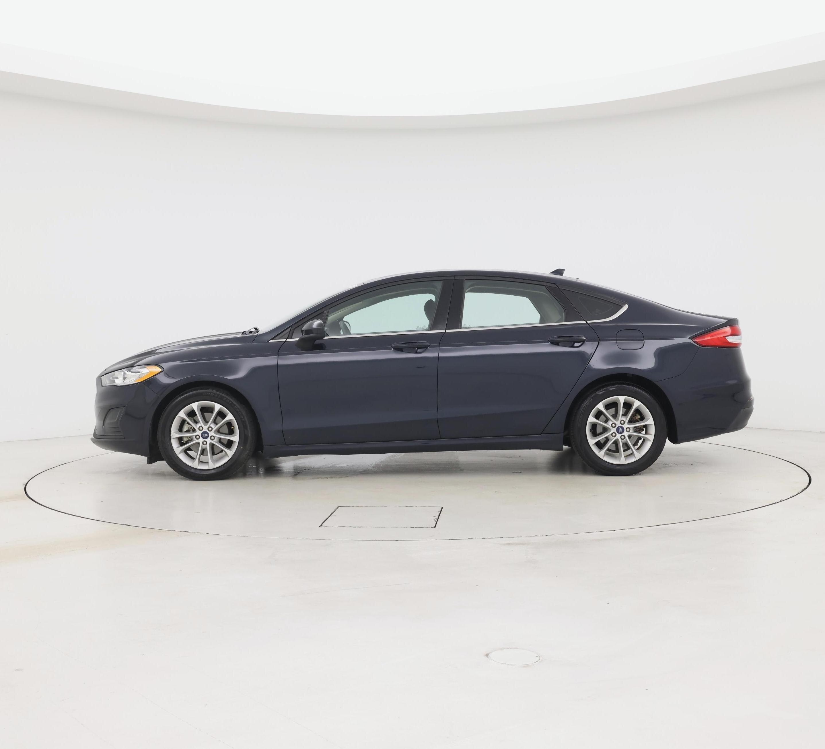 Thumbnail: 2020 Ford Fusion - 3