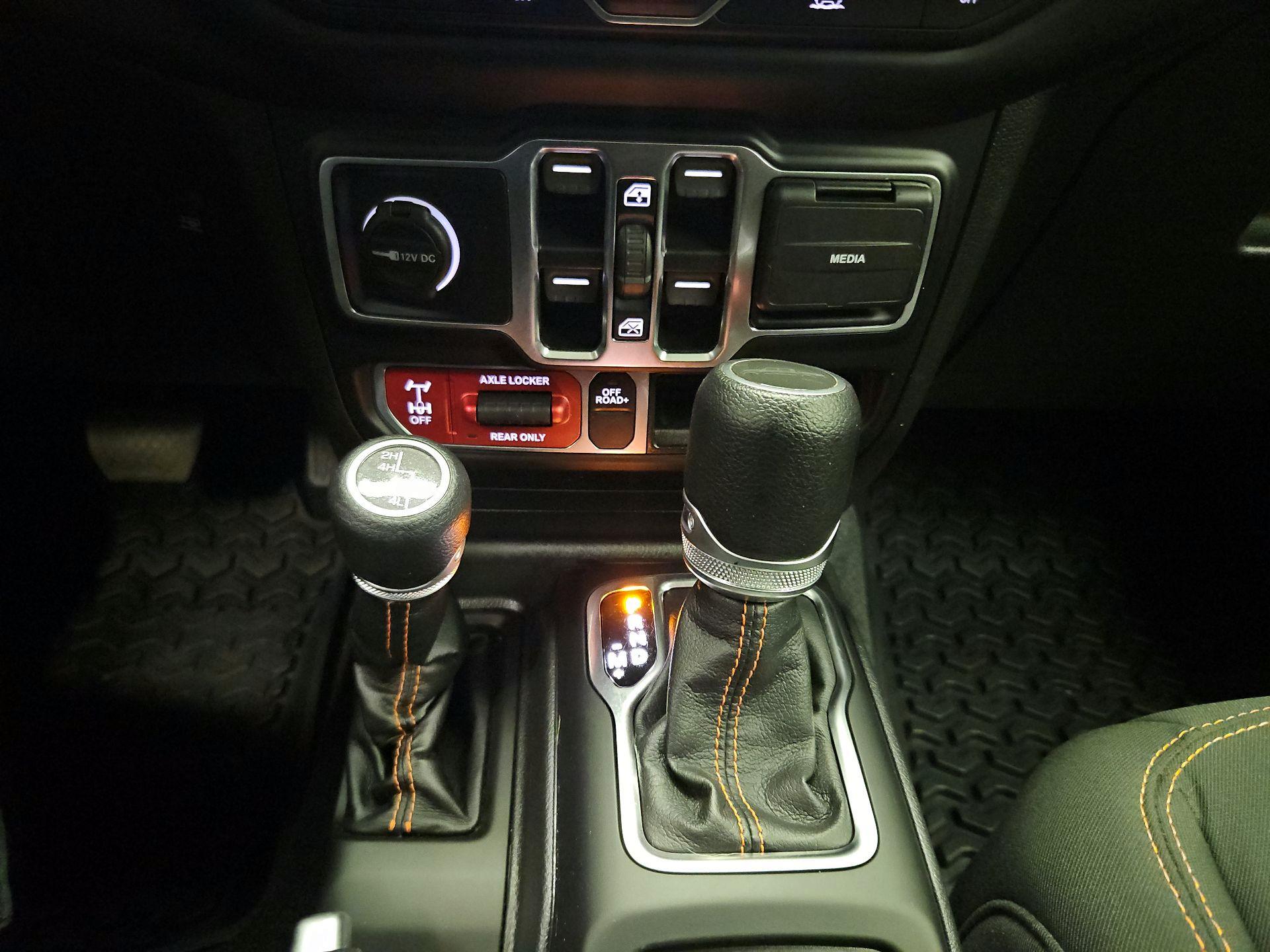 Thumbnail: 2022 Jeep Gladiator - 16