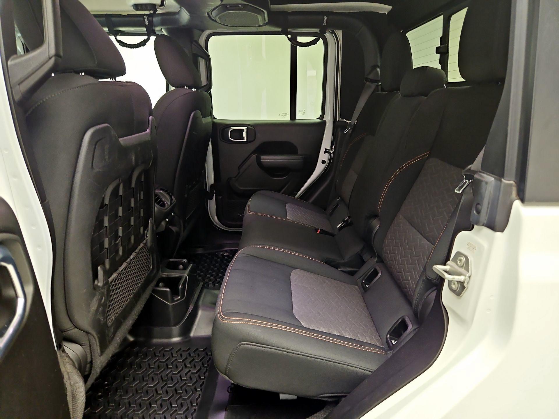 Thumbnail: 2022 Jeep Gladiator - 17