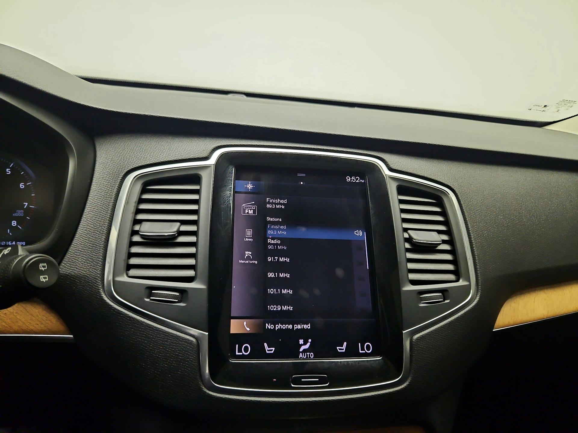 Thumbnail: 2022 Volvo XC90 - 14