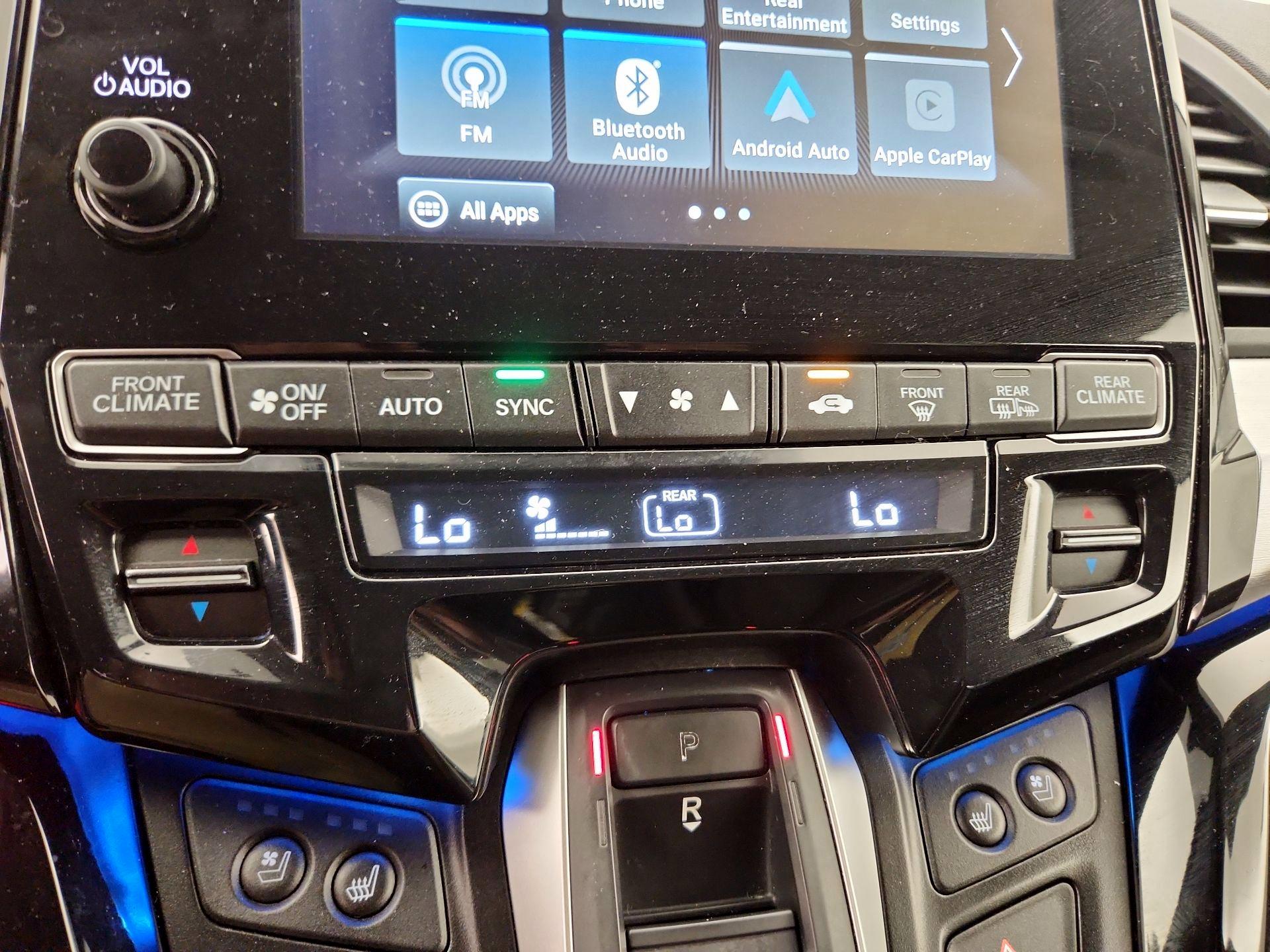 Thumbnail: 2019 Honda Odyssey - 17