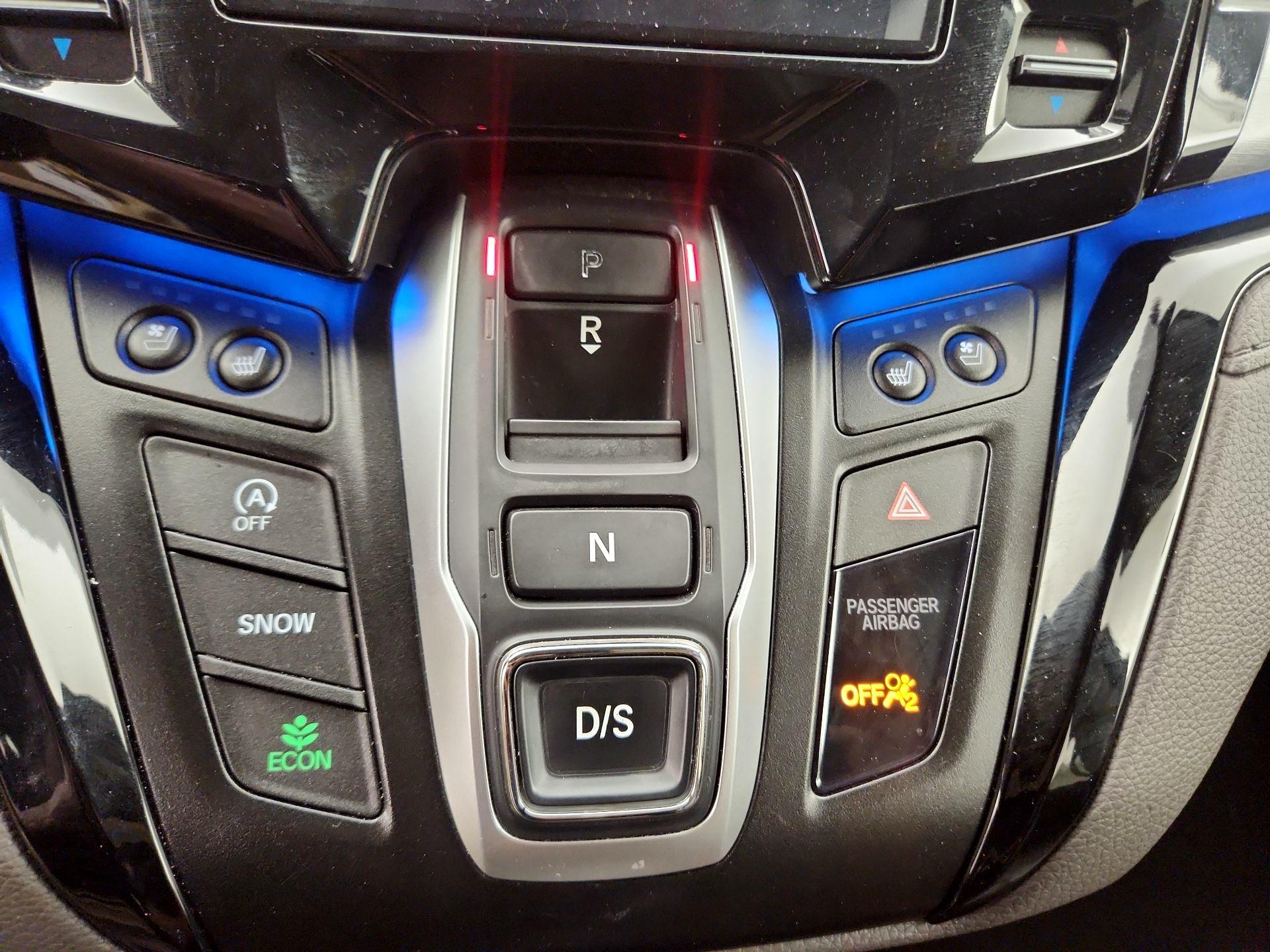 Thumbnail: 2019 Honda Odyssey - 18