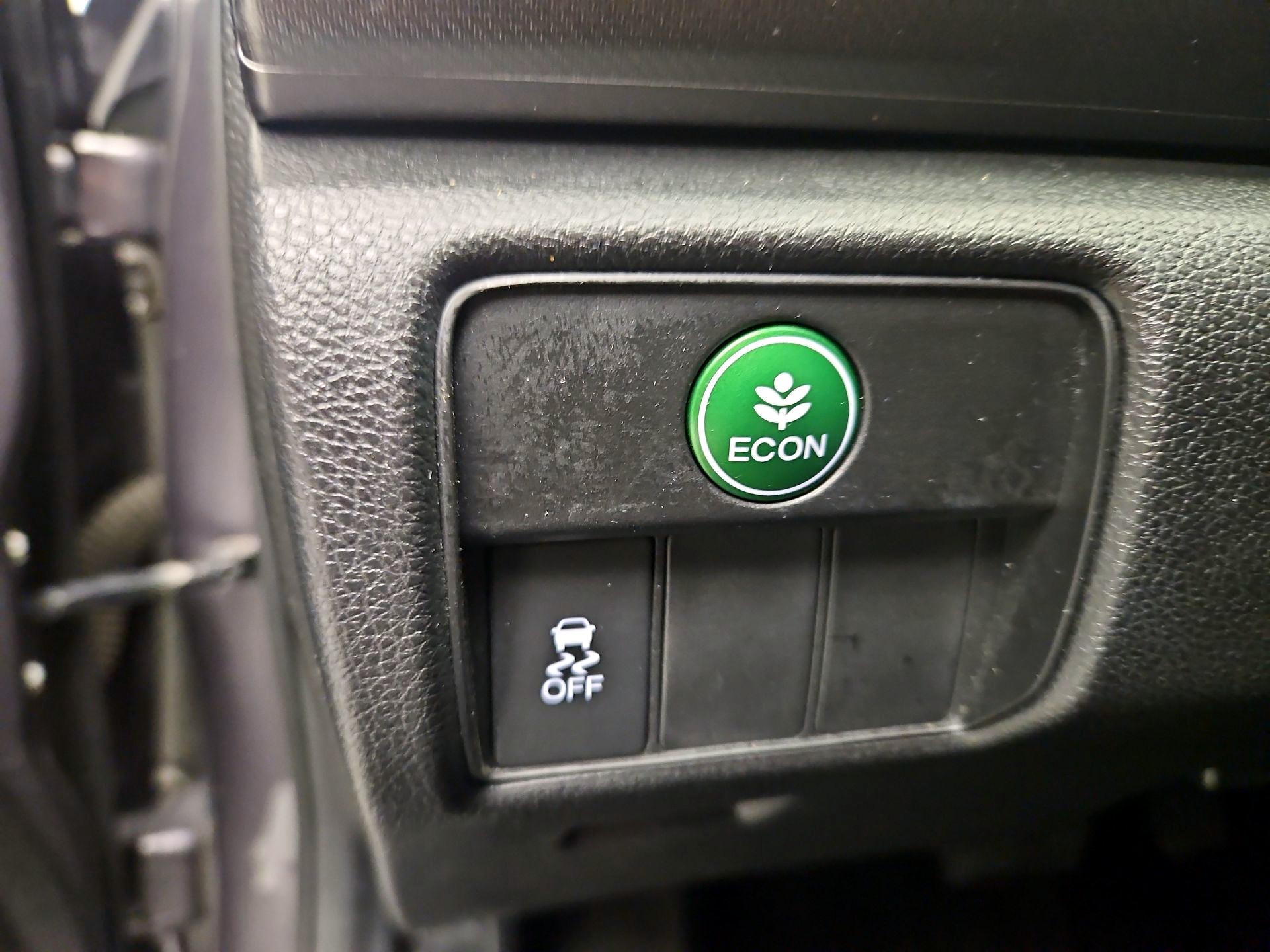 Thumbnail: 2015 Honda Accord - 13