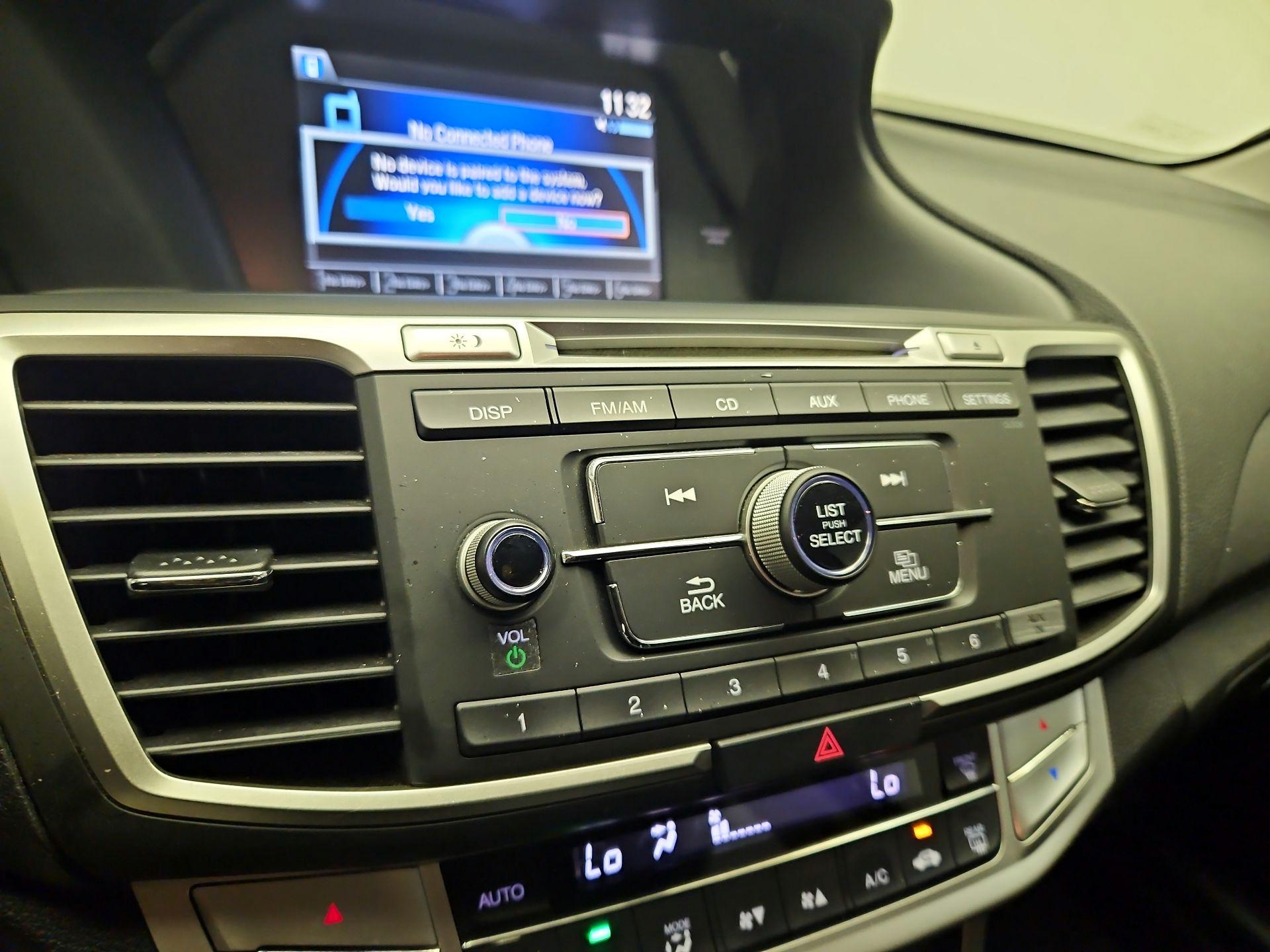 Thumbnail: 2015 Honda Accord - 15