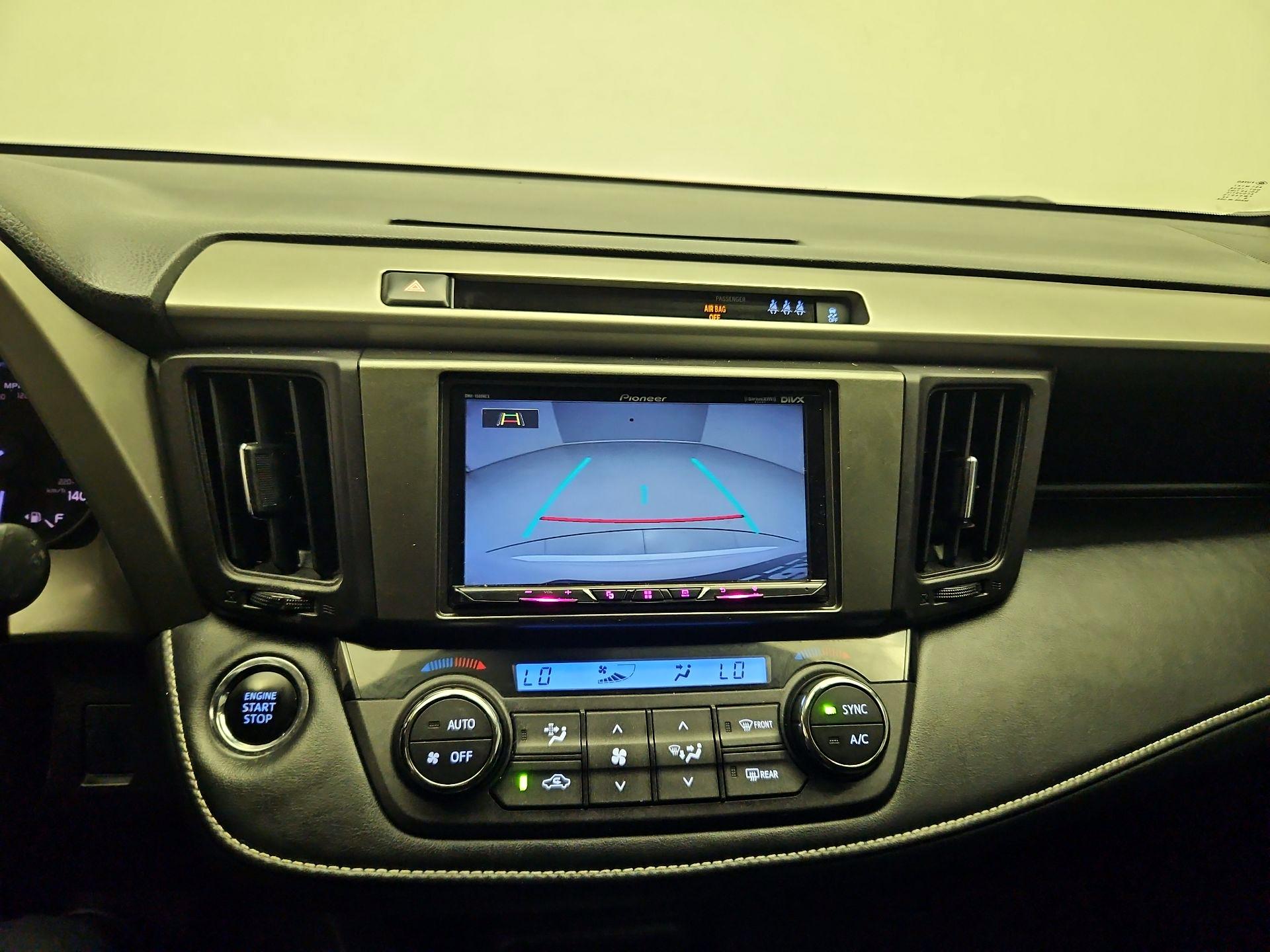 Thumbnail: 2018 Toyota RAV4 - 13