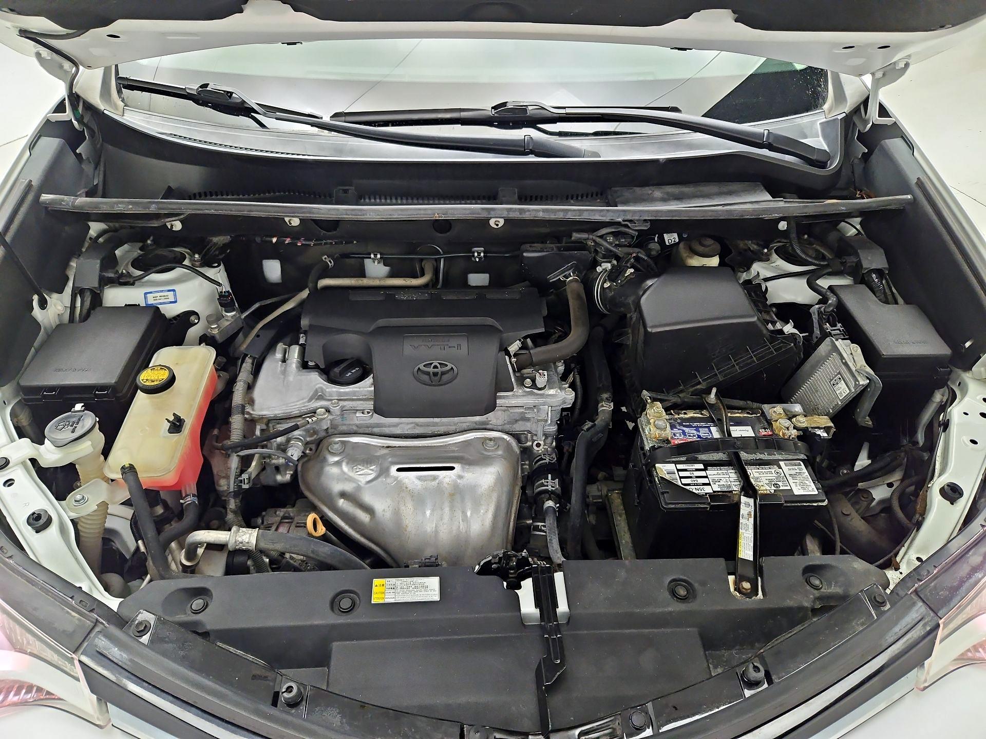 Thumbnail: 2018 Toyota RAV4 - 19