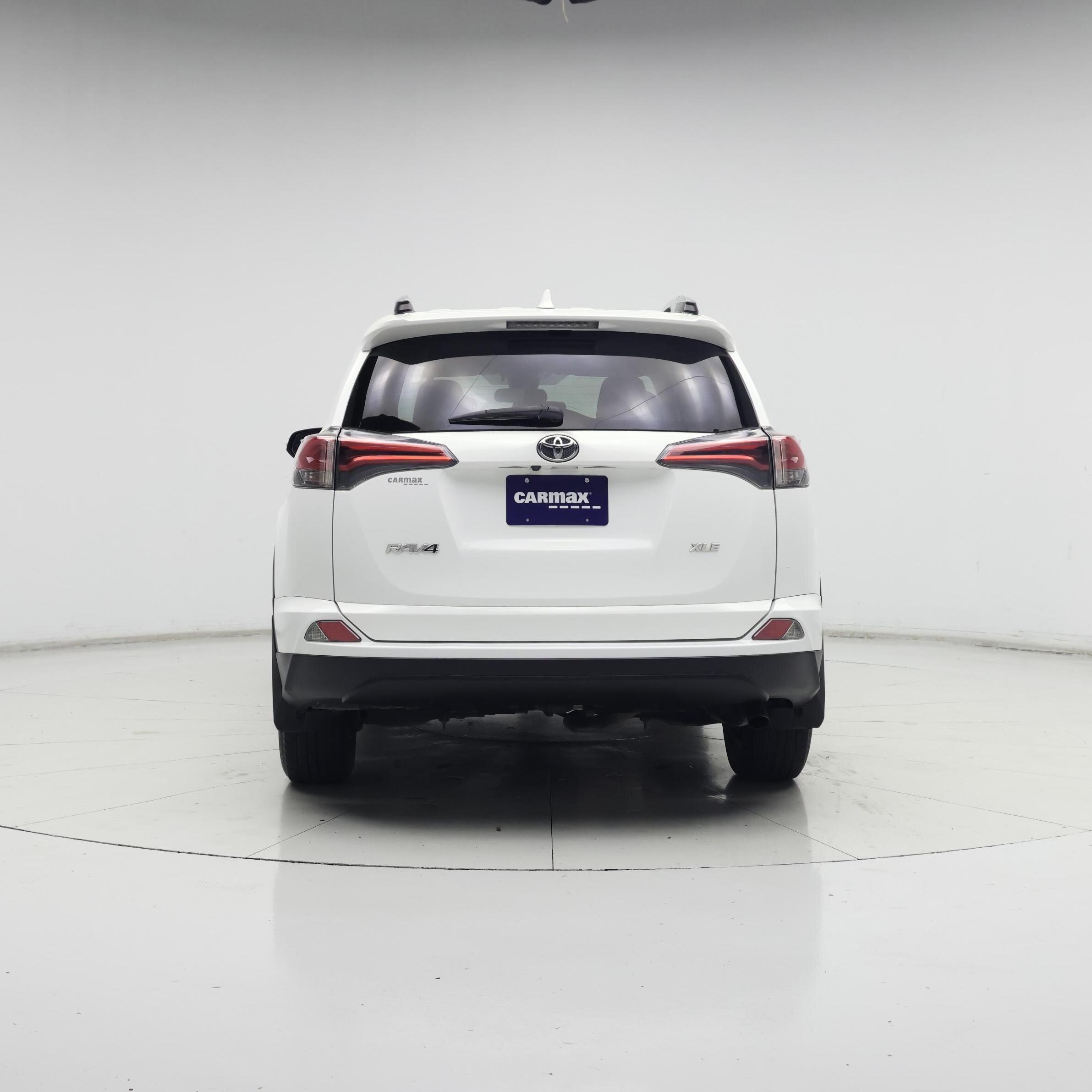 Thumbnail: 2018 Toyota RAV4 - 6