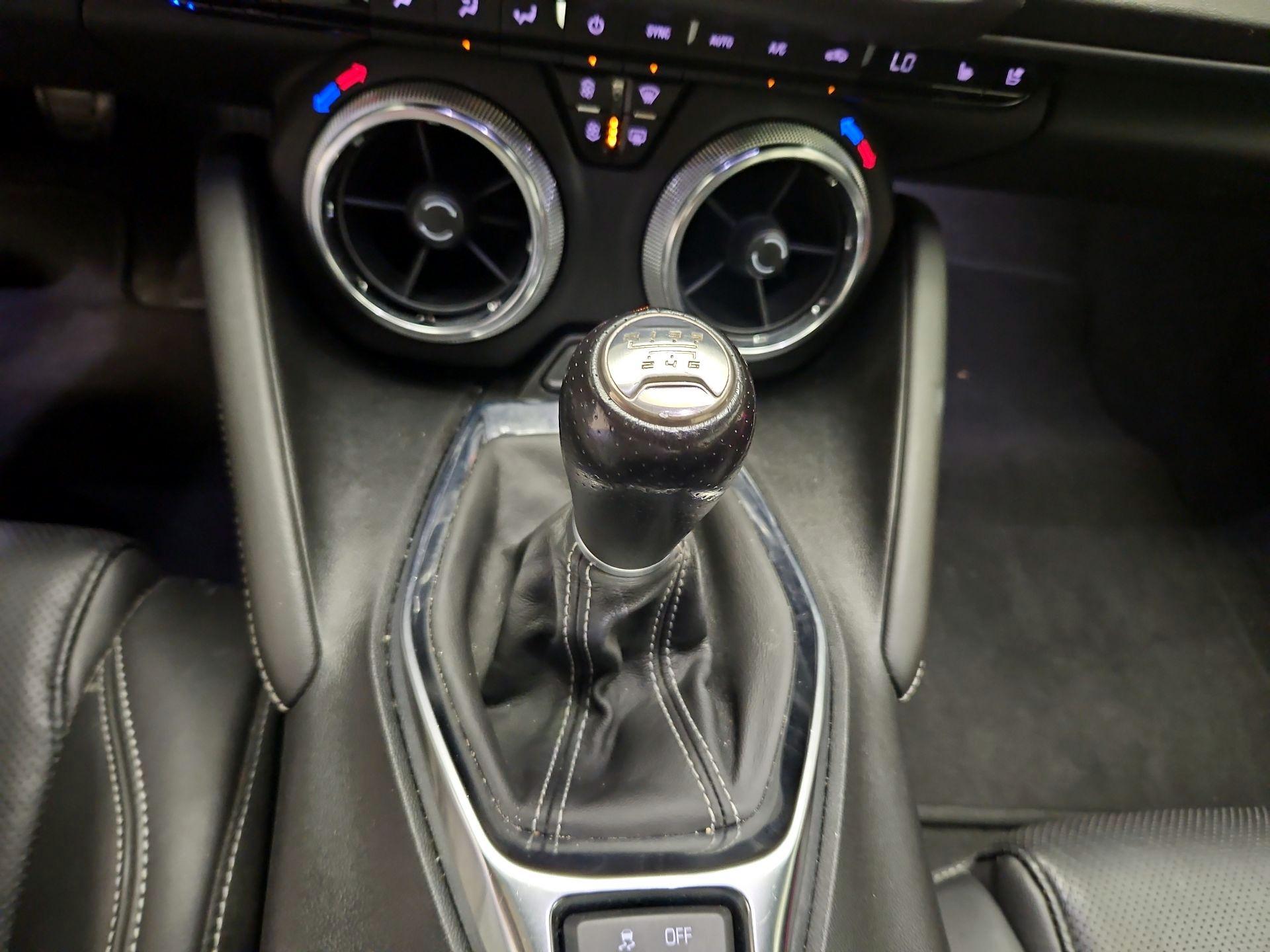 Thumbnail: 2020 Chevrolet Camaro - 17