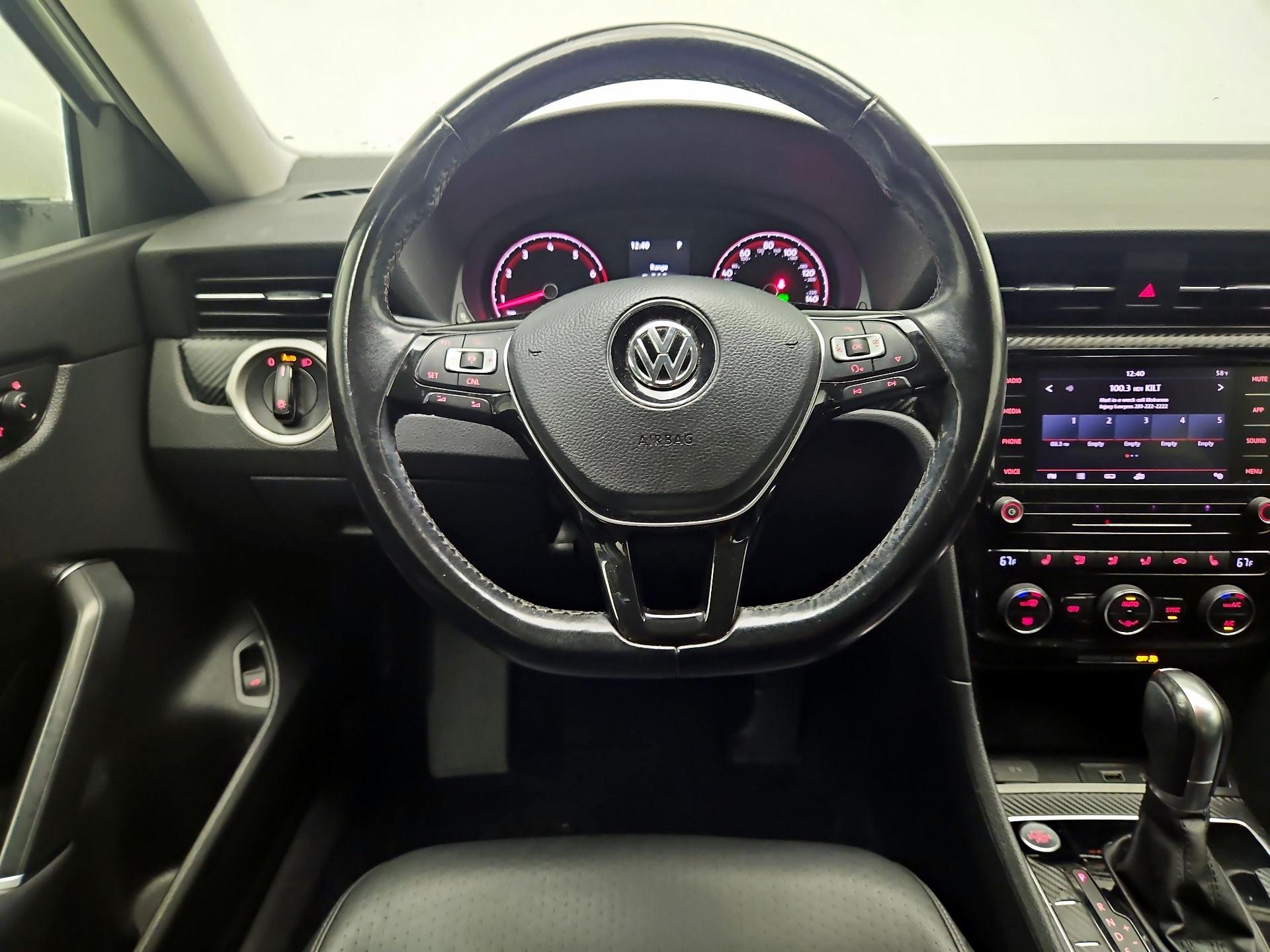 Thumbnail: 2020 Volkswagen Passat - 10