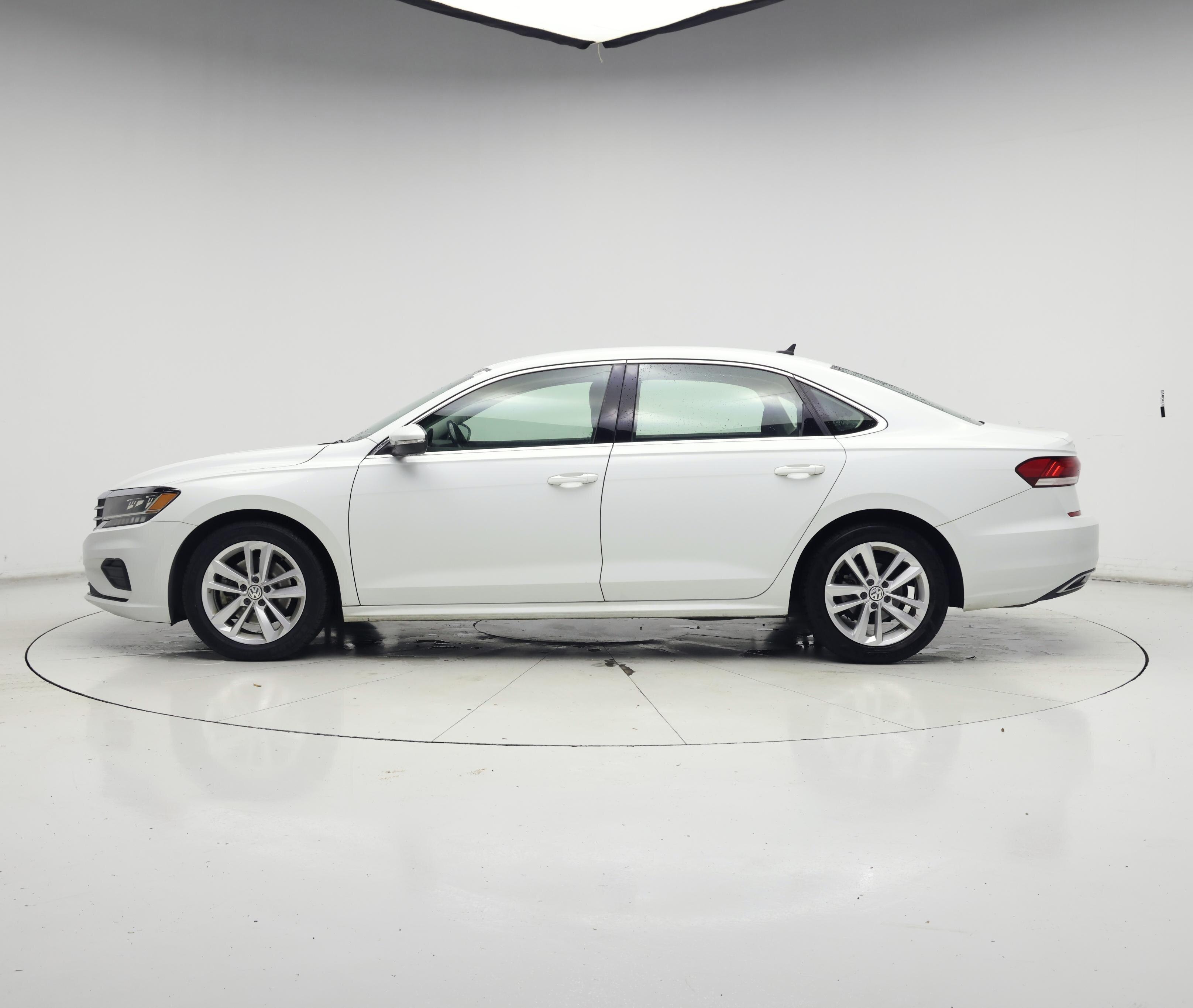Thumbnail: 2020 Volkswagen Passat - 3
