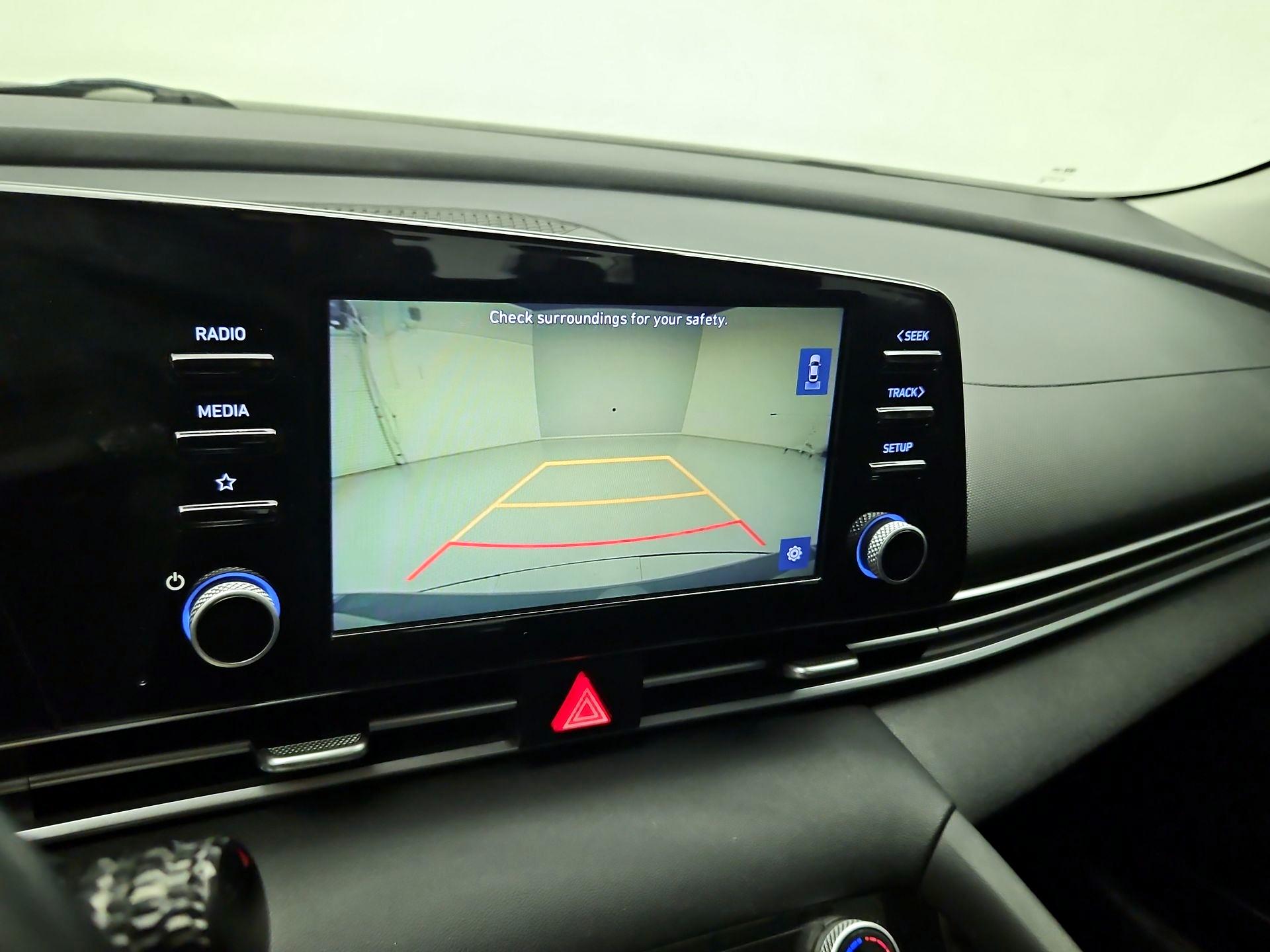 Thumbnail: 2021 Hyundai Elantra - 14