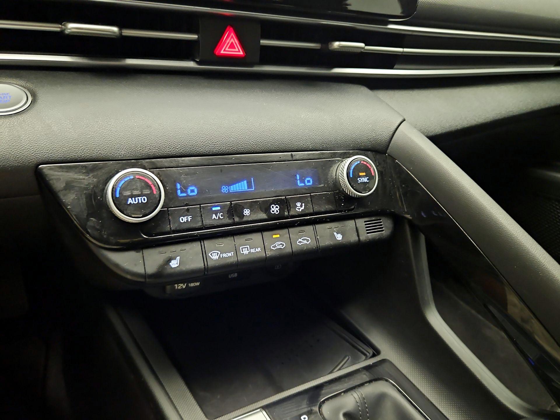Thumbnail: 2021 Hyundai Elantra - 16