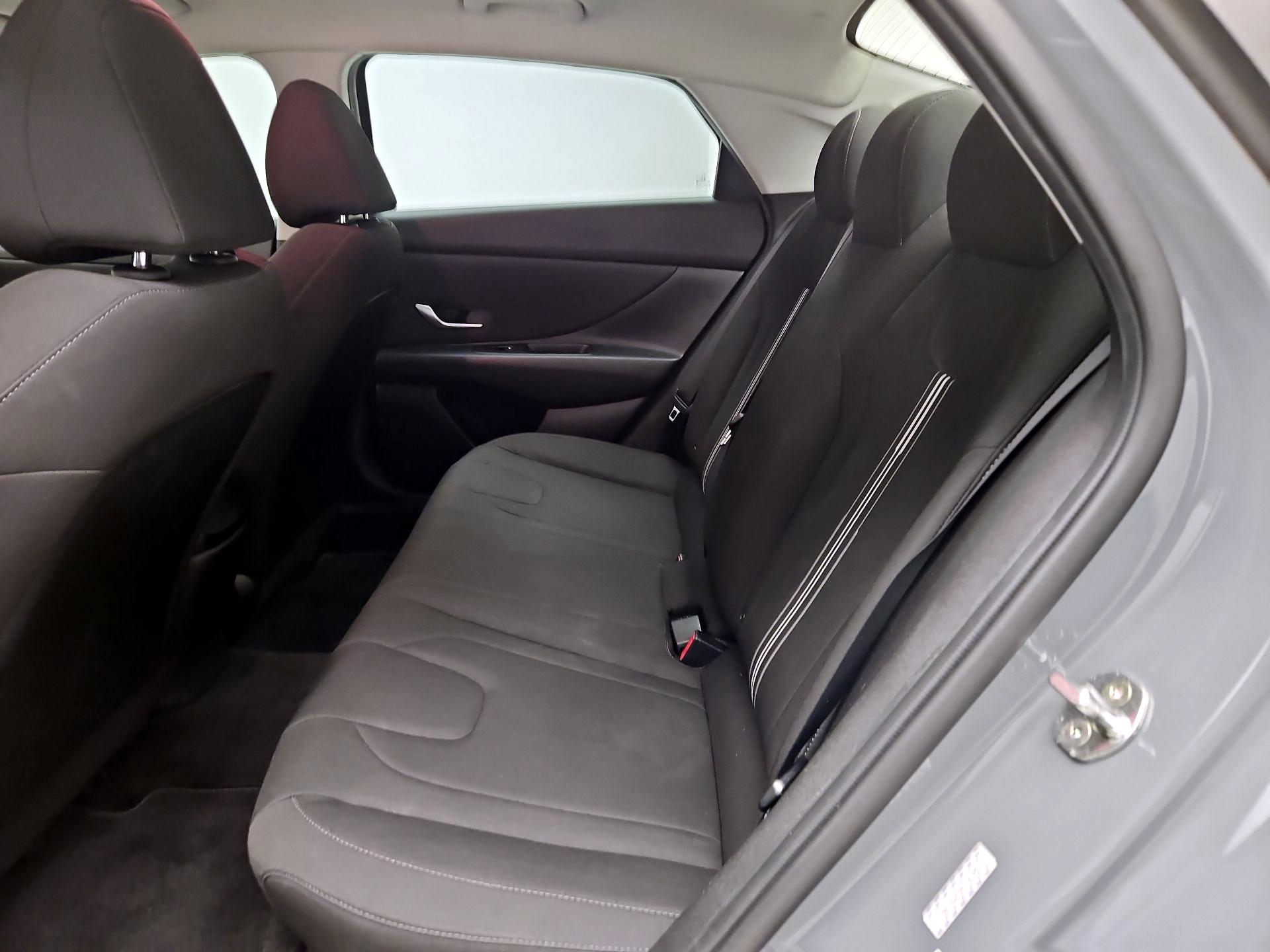 Thumbnail: 2021 Hyundai Elantra - 19