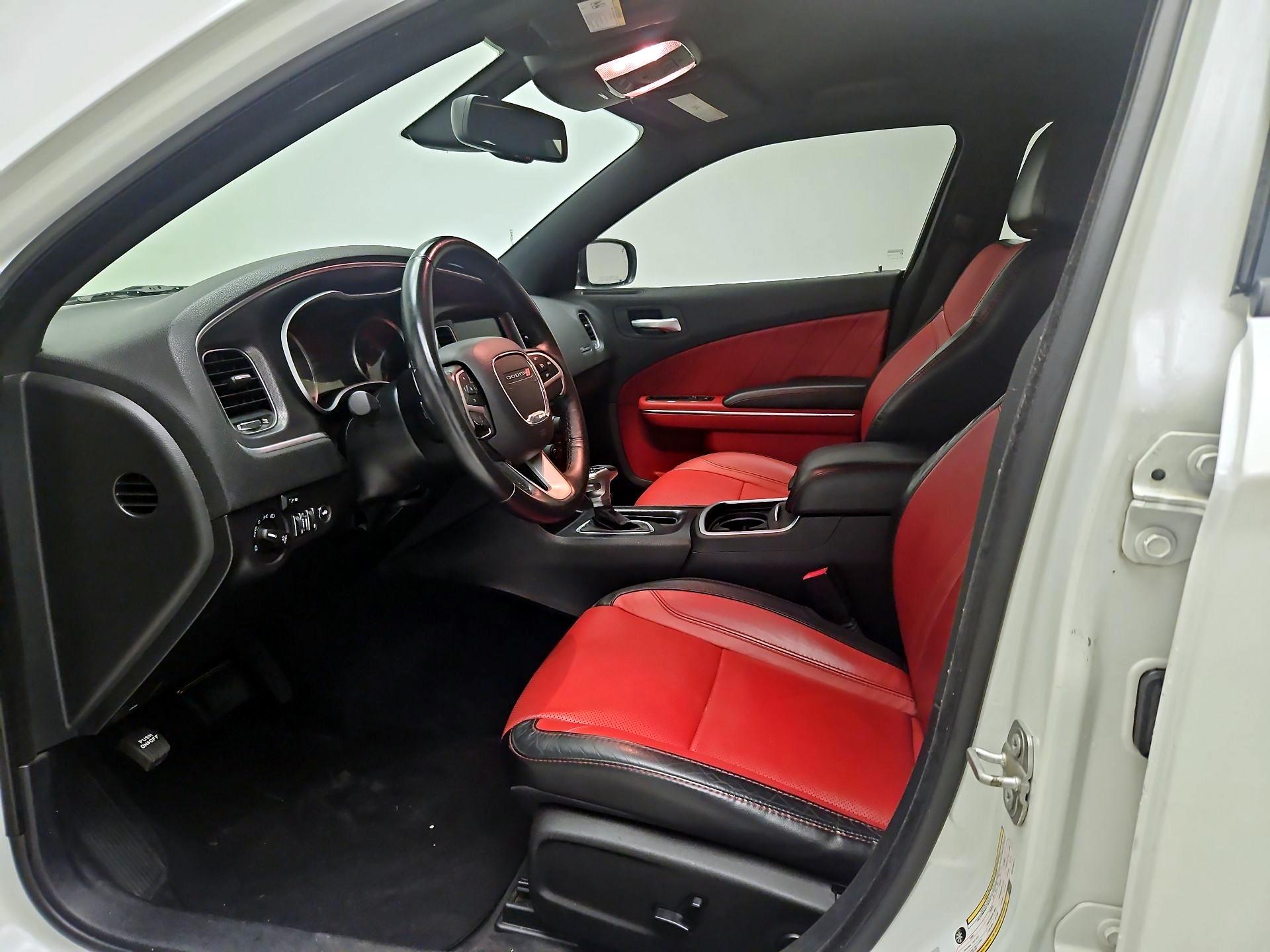 Thumbnail: 2016 Dodge Charger - 11