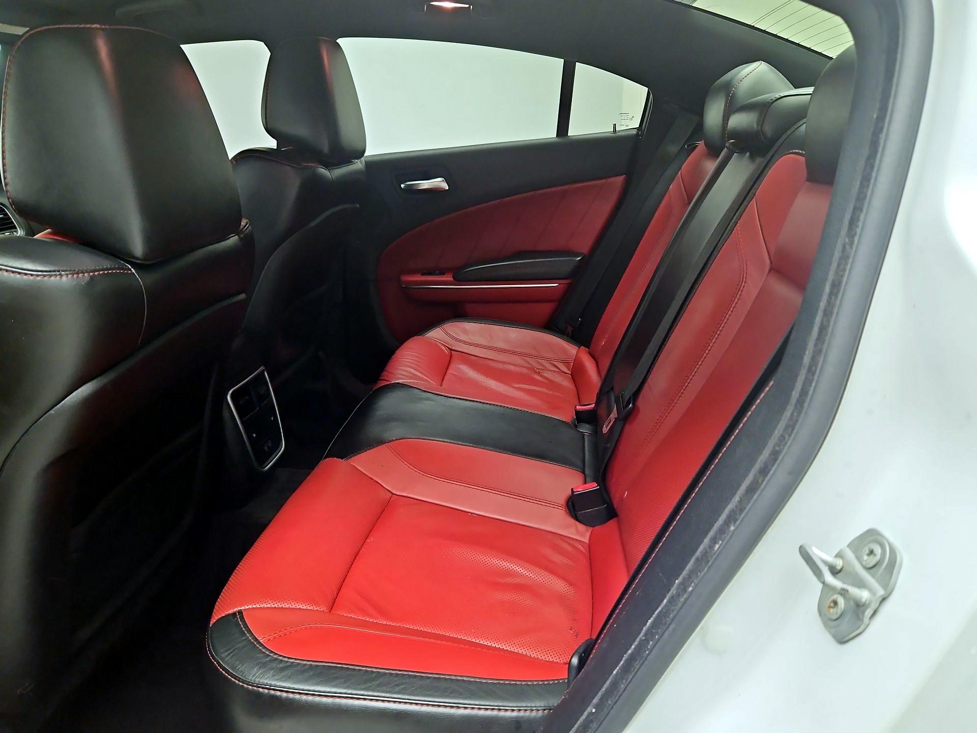 Thumbnail: 2016 Dodge Charger - 19