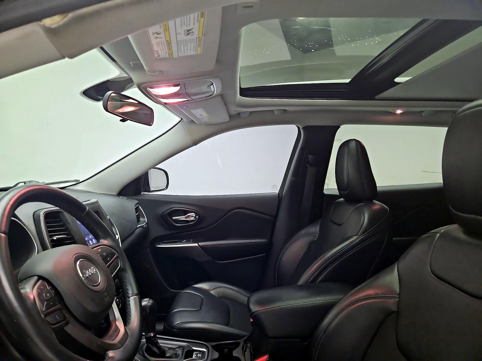 2019 Jeep Cherokee Latitude Plus - Photo 20