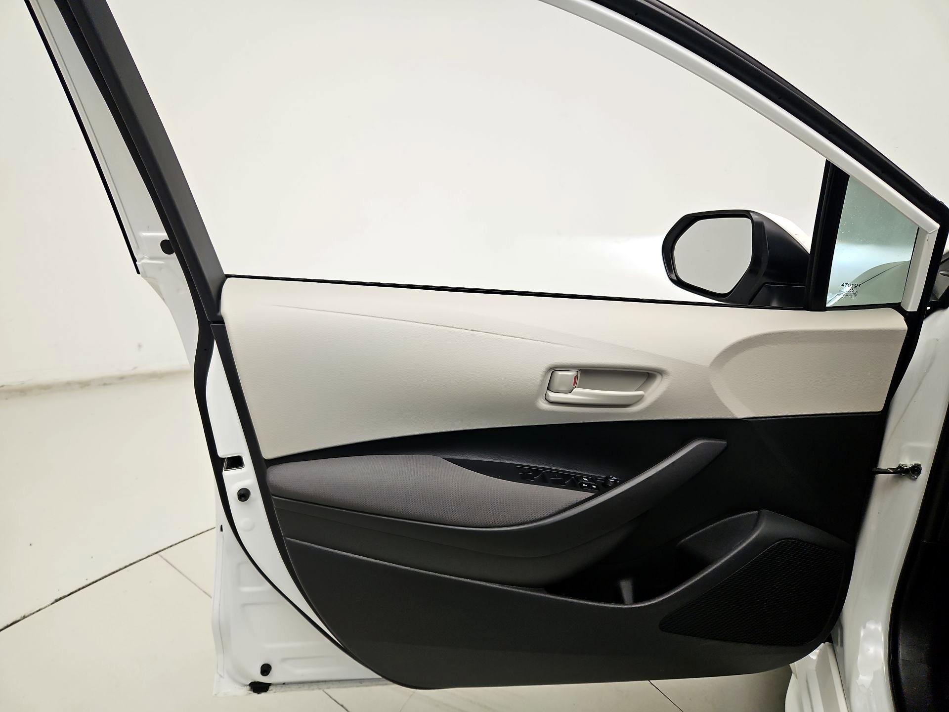 Thumbnail: 2025 Toyota Corolla - 12