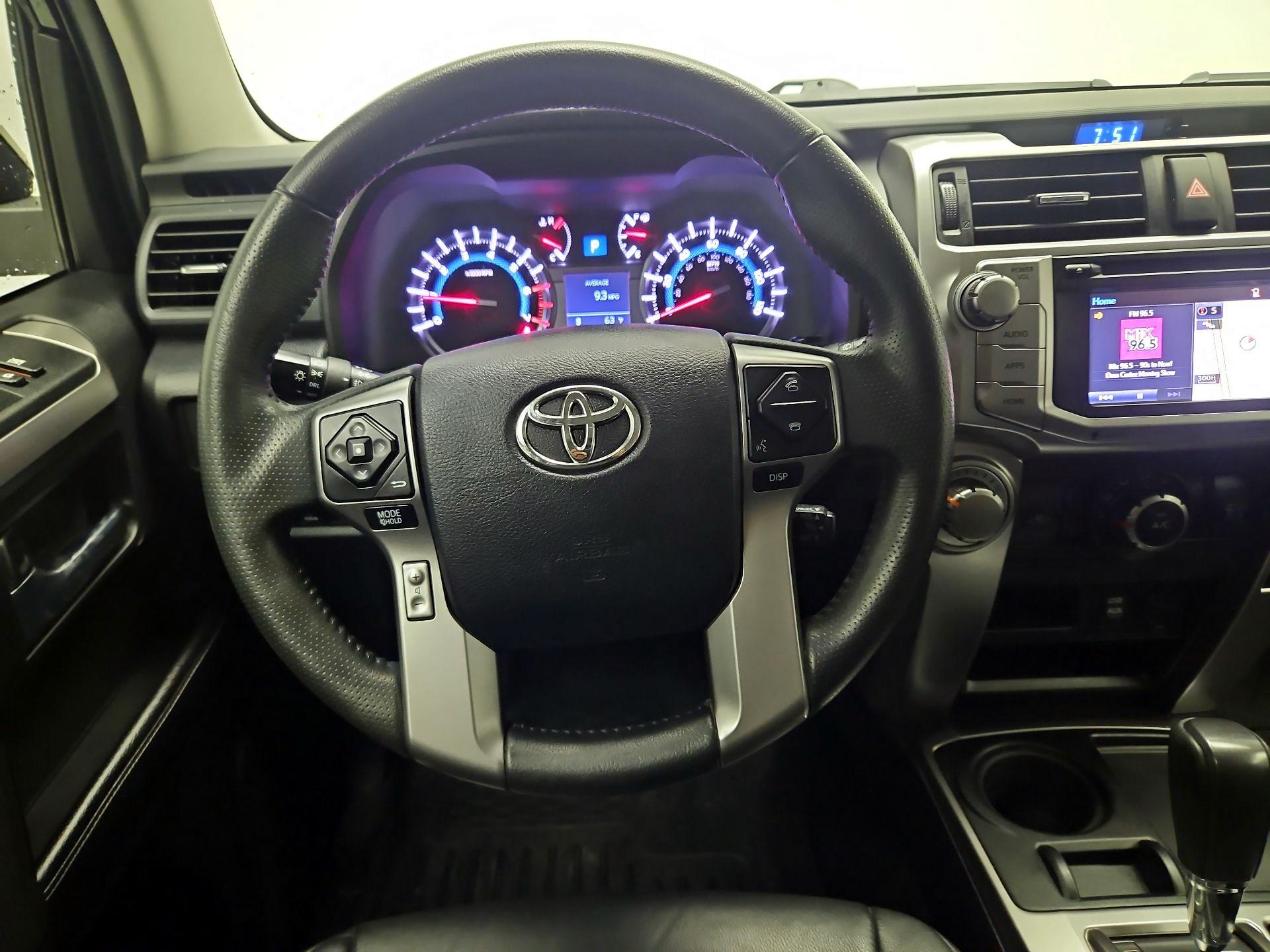 Thumbnail: 2016 Toyota 4Runner - 10