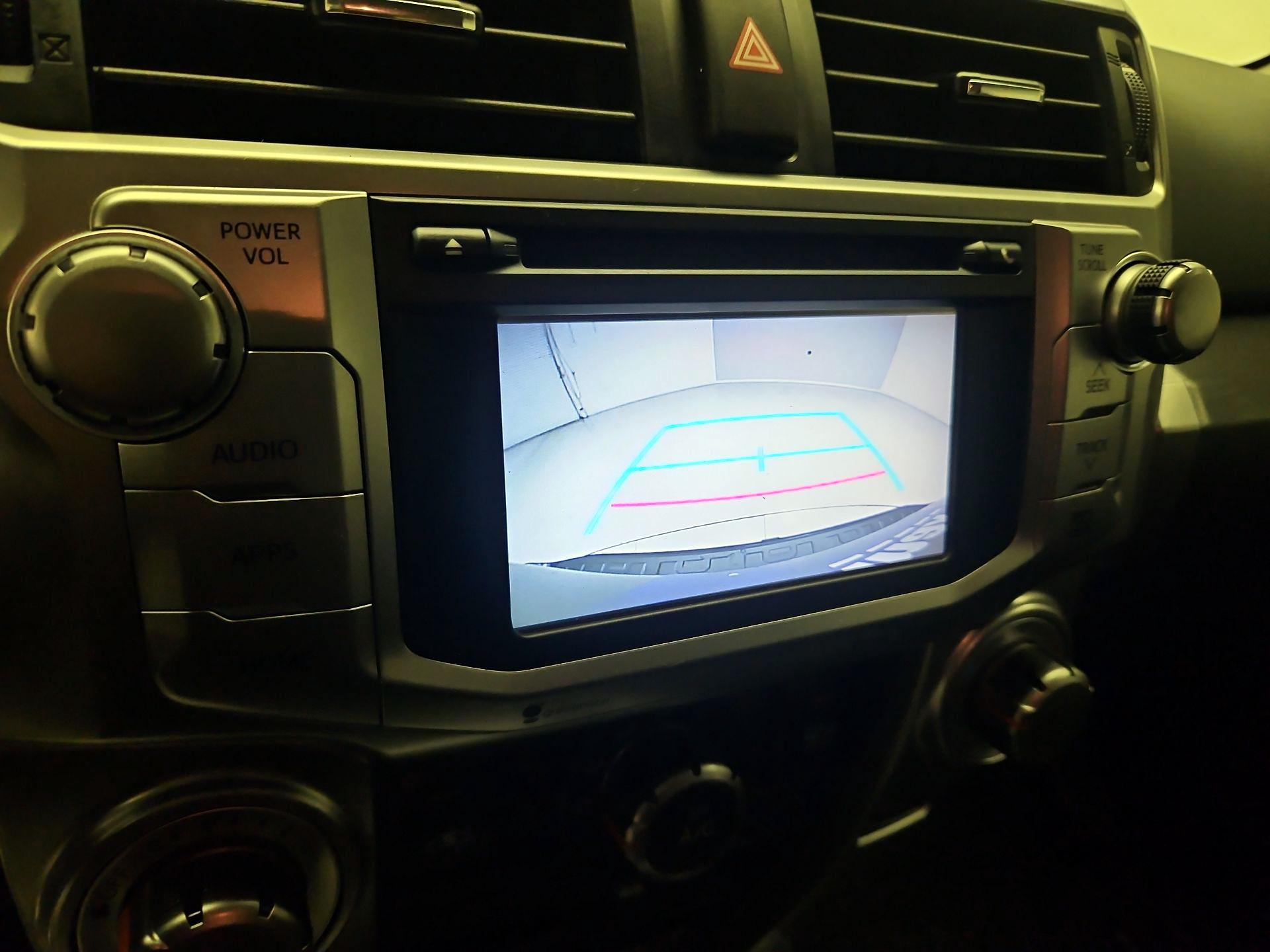 Thumbnail: 2016 Toyota 4Runner - 15