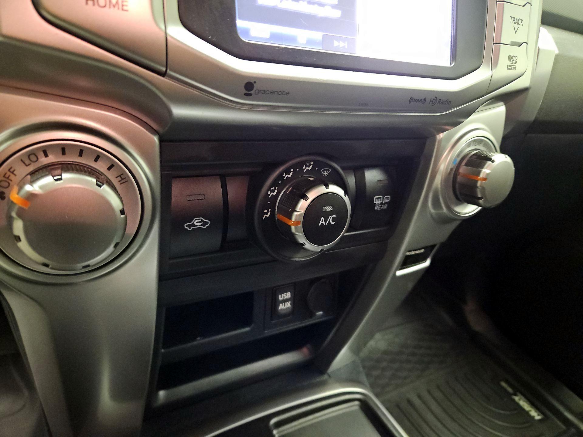 Thumbnail: 2016 Toyota 4Runner - 17