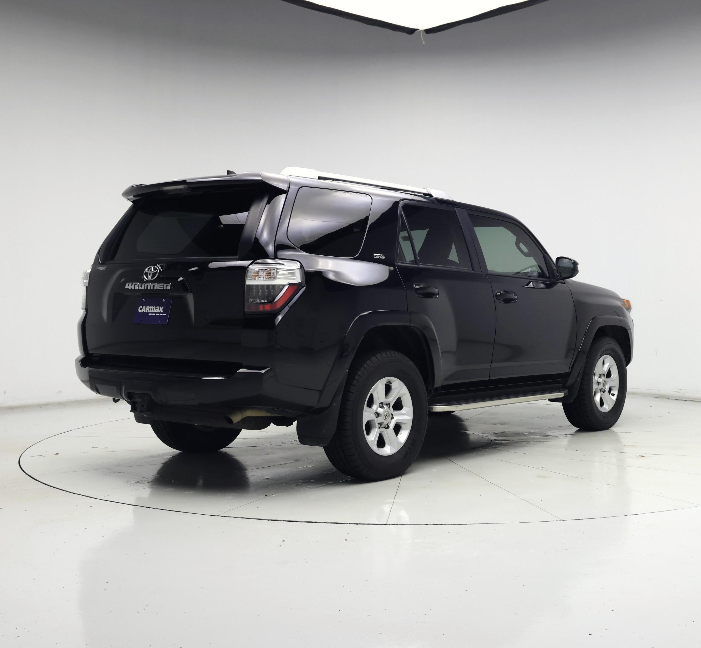Thumbnail: 2016 Toyota 4Runner - 8