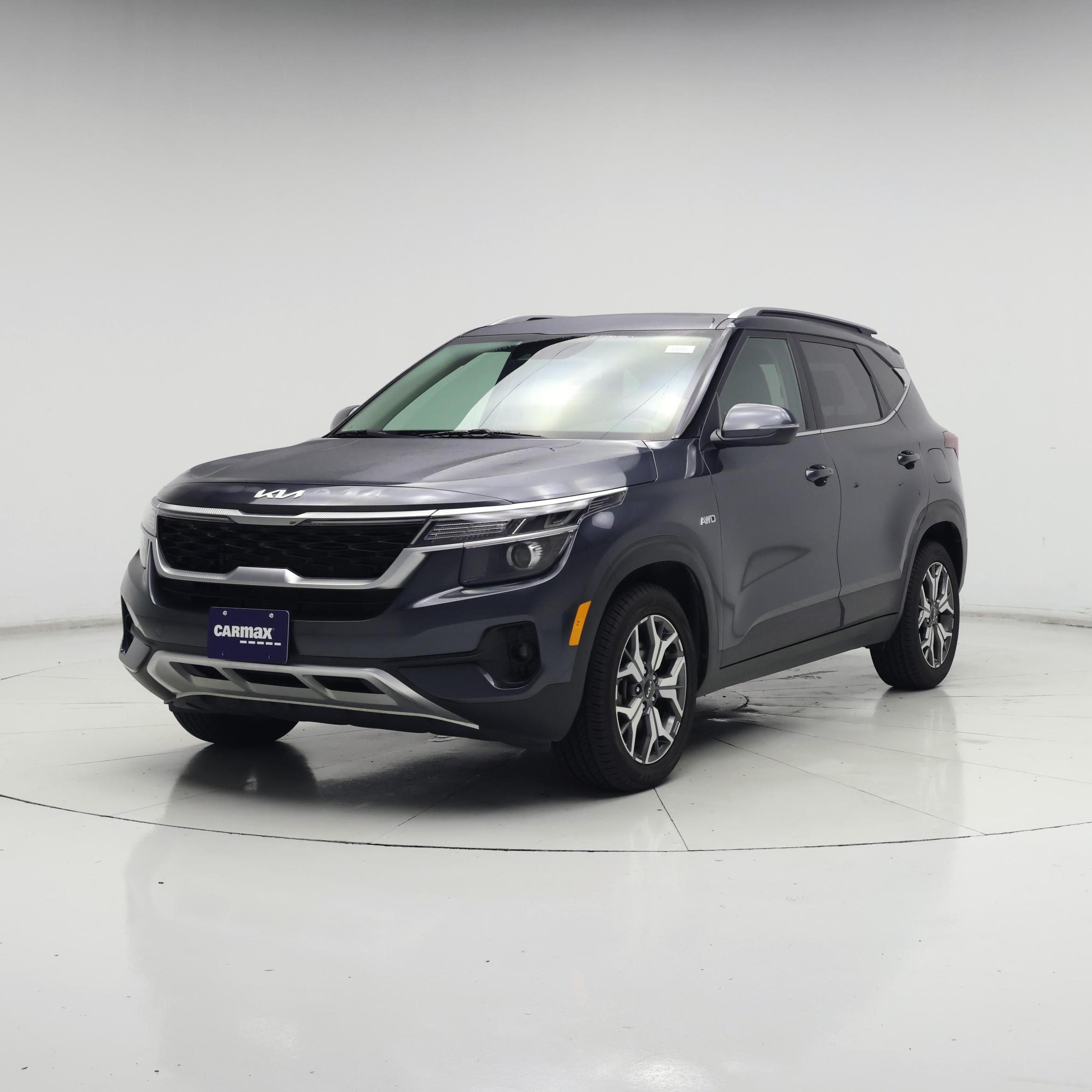 Thumbnail: 2022 Kia Seltos - 4