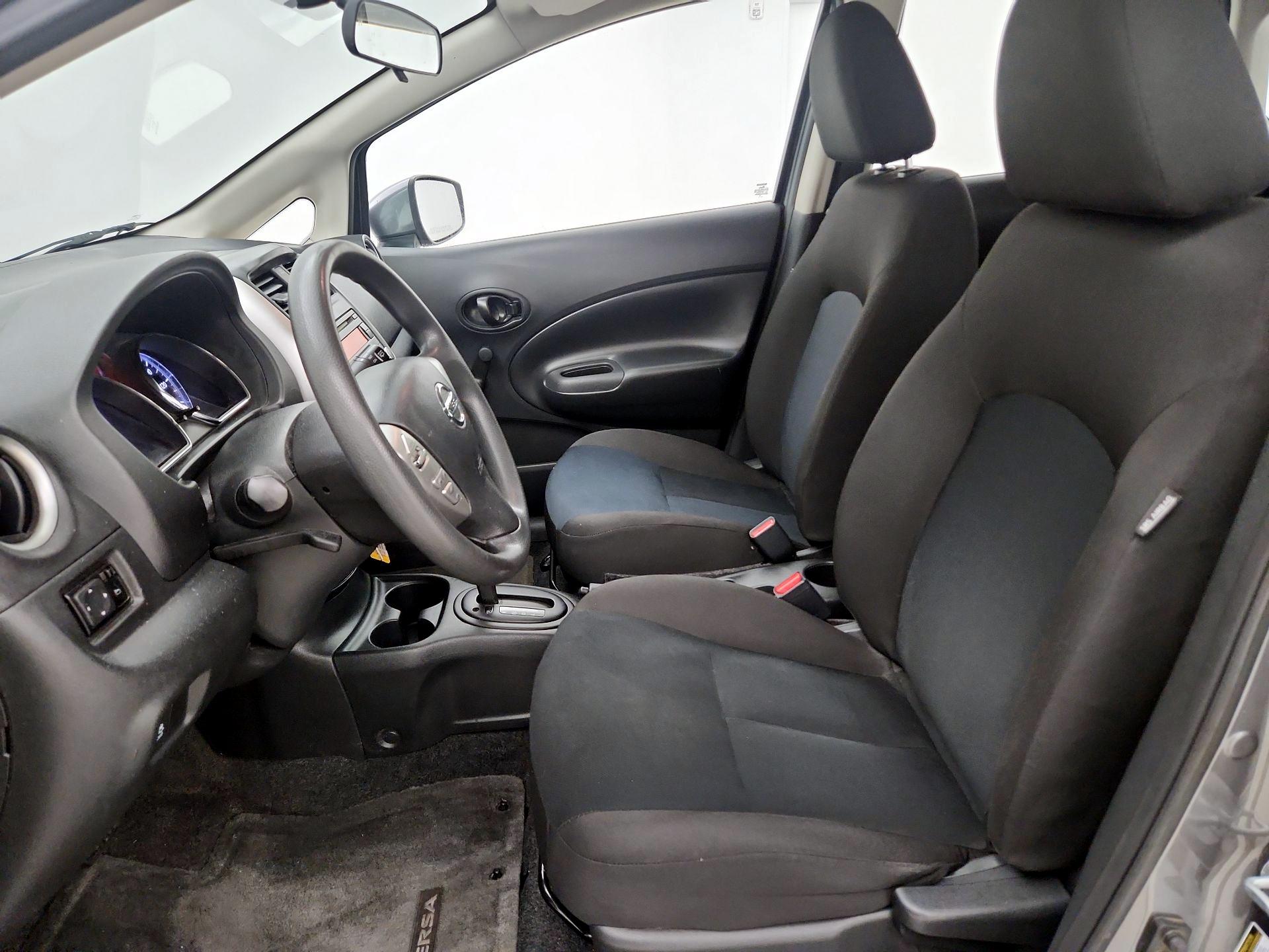 Thumbnail: 2016 Nissan Versa Note - 11