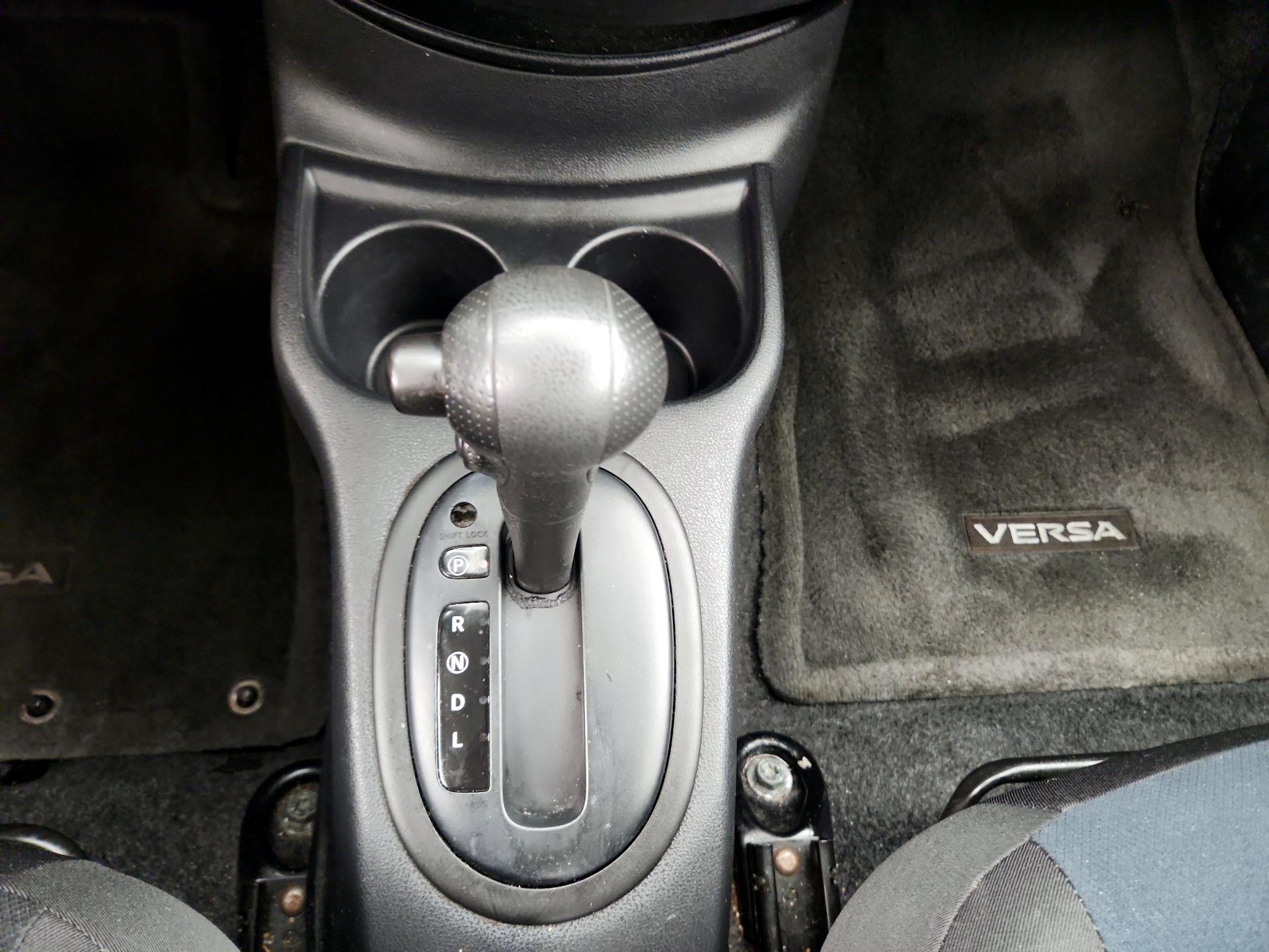 Thumbnail: 2016 Nissan Versa Note - 16