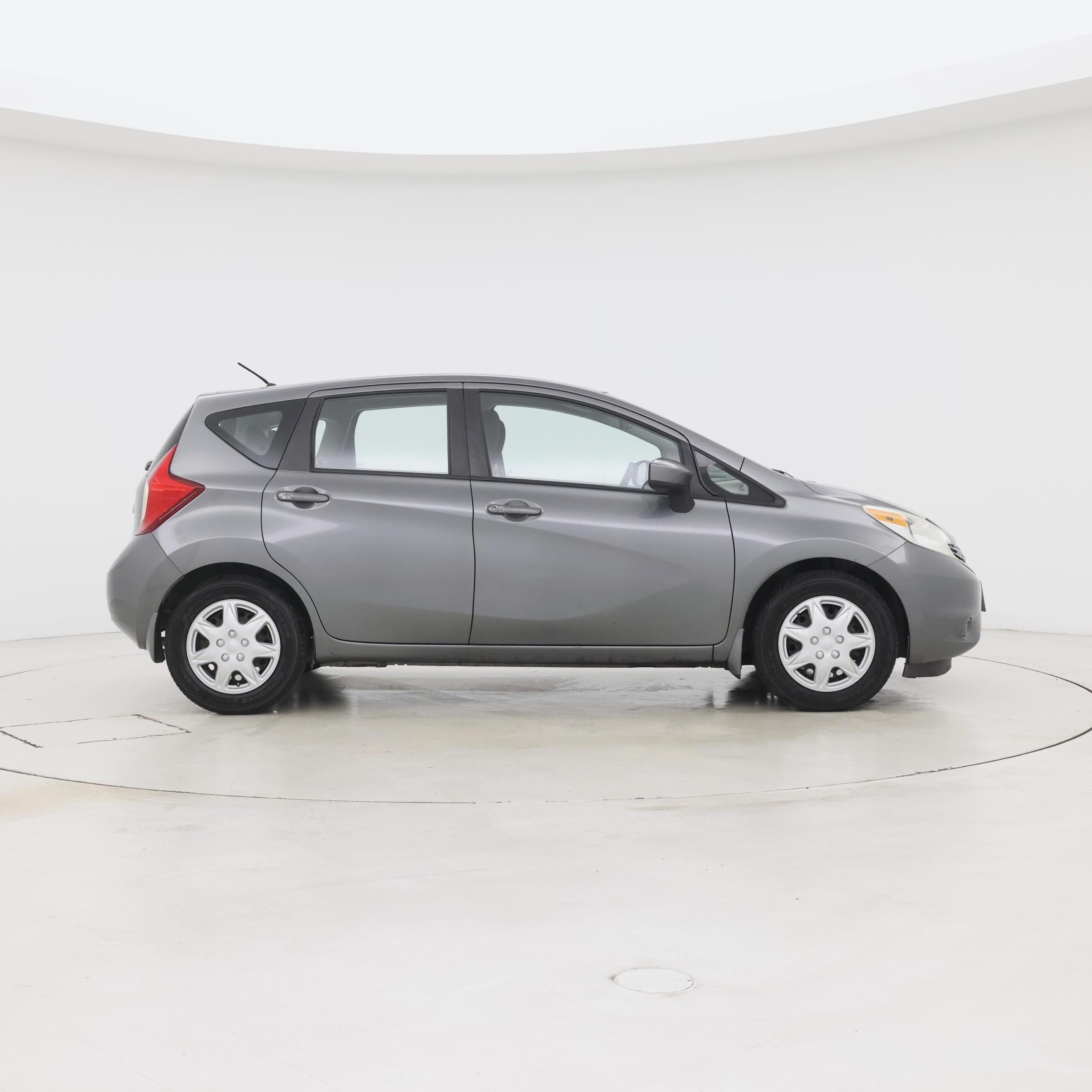 Thumbnail: 2016 Nissan Versa Note - 7