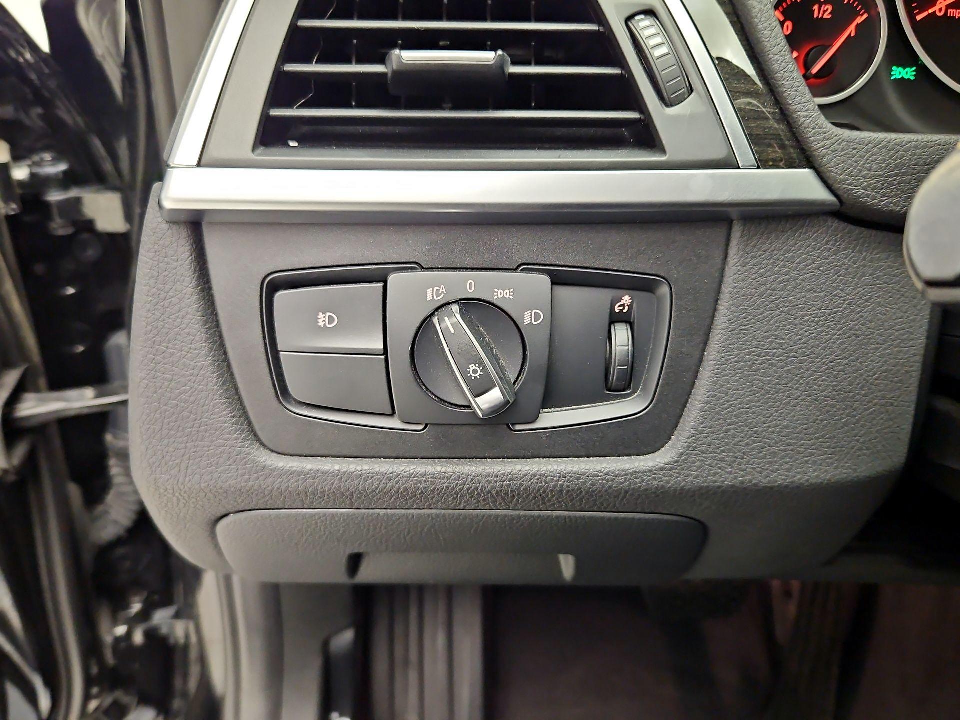 Thumbnail: 2018 BMW 3 Series - 13