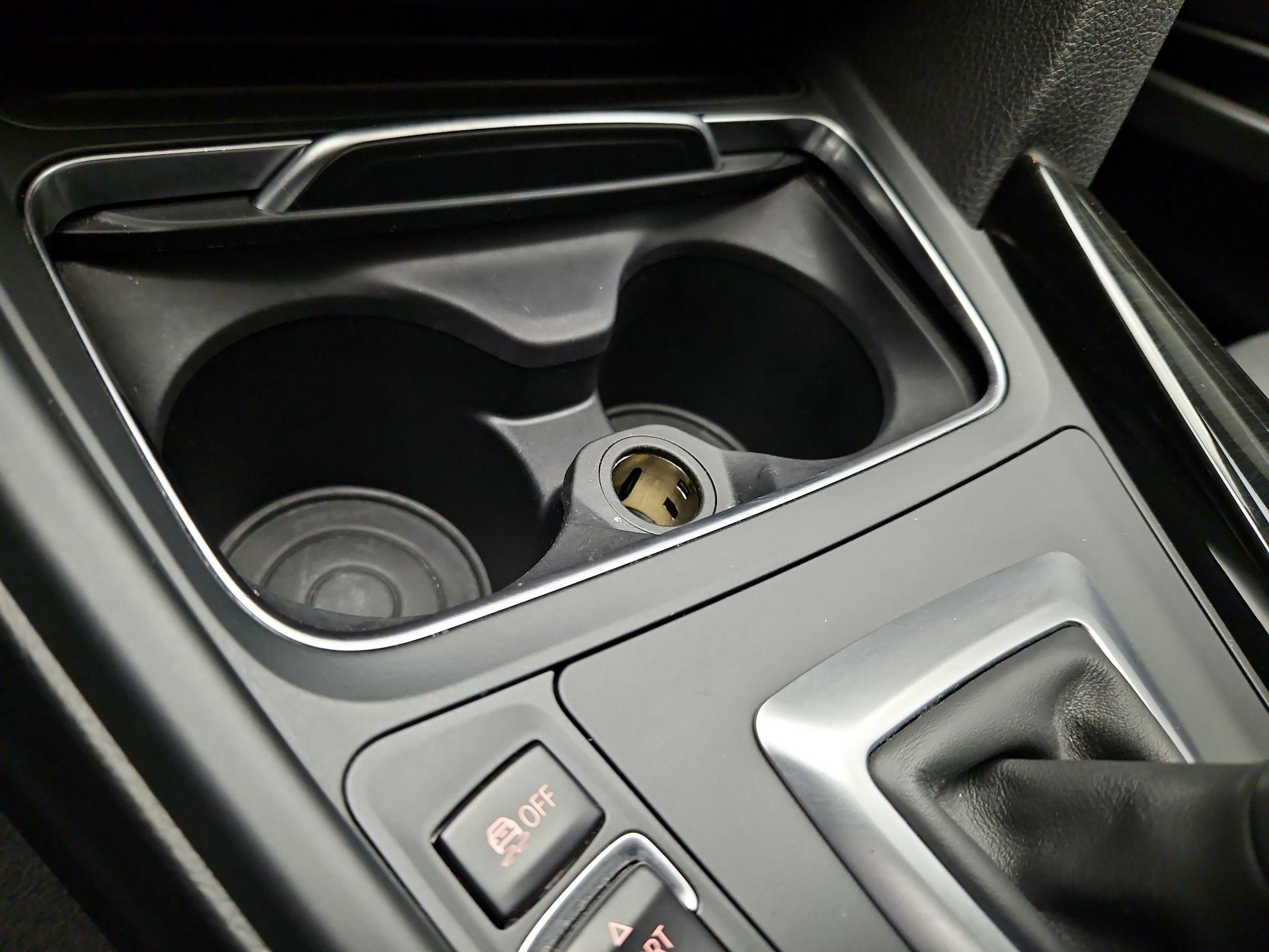 Thumbnail: 2018 BMW 3 Series - 18