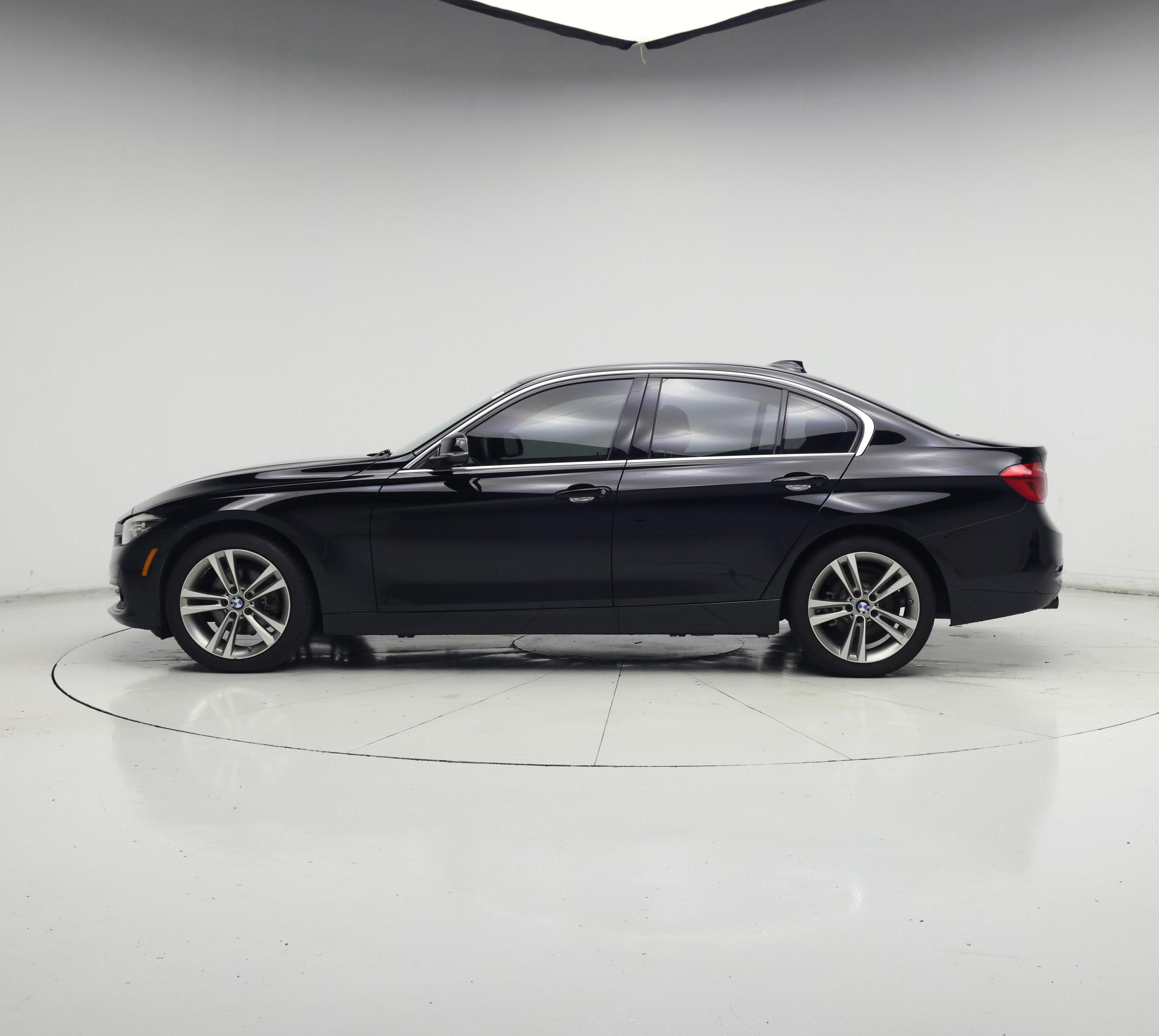 Thumbnail: 2018 BMW 3 Series - 3