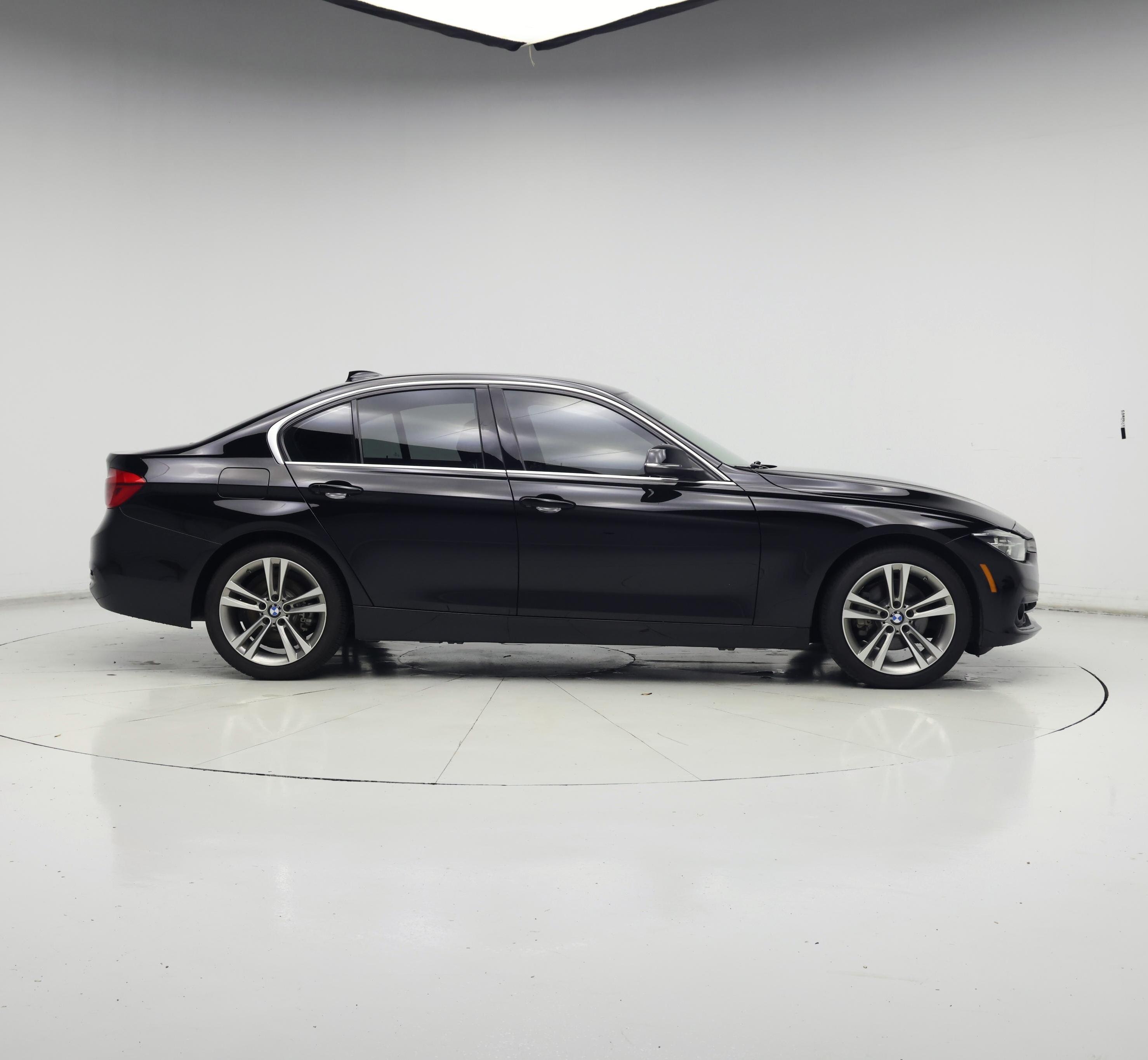 Thumbnail: 2018 BMW 3 Series - 7