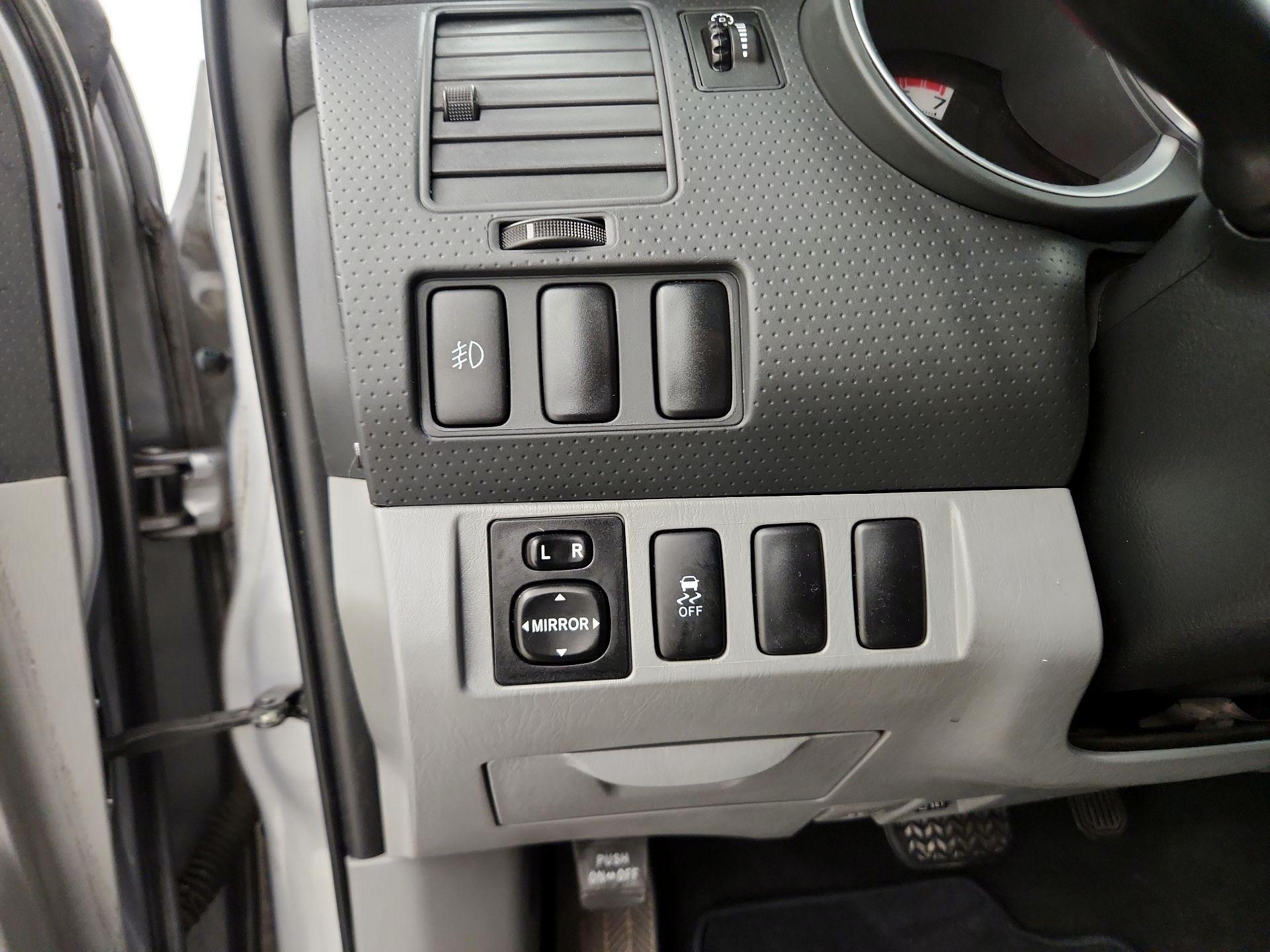 Thumbnail: 2014 Toyota Tacoma - 13