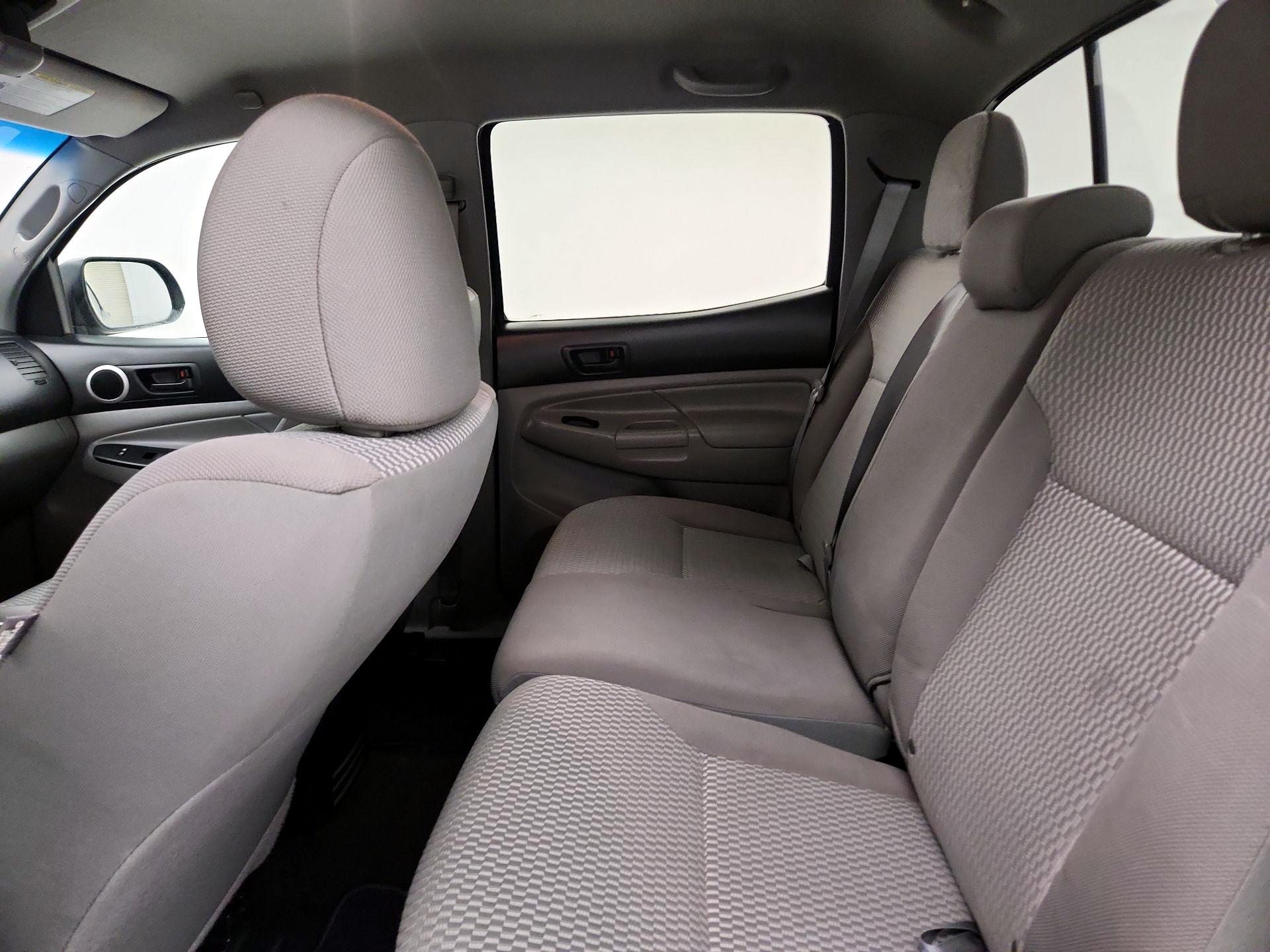 Thumbnail: 2014 Toyota Tacoma - 19