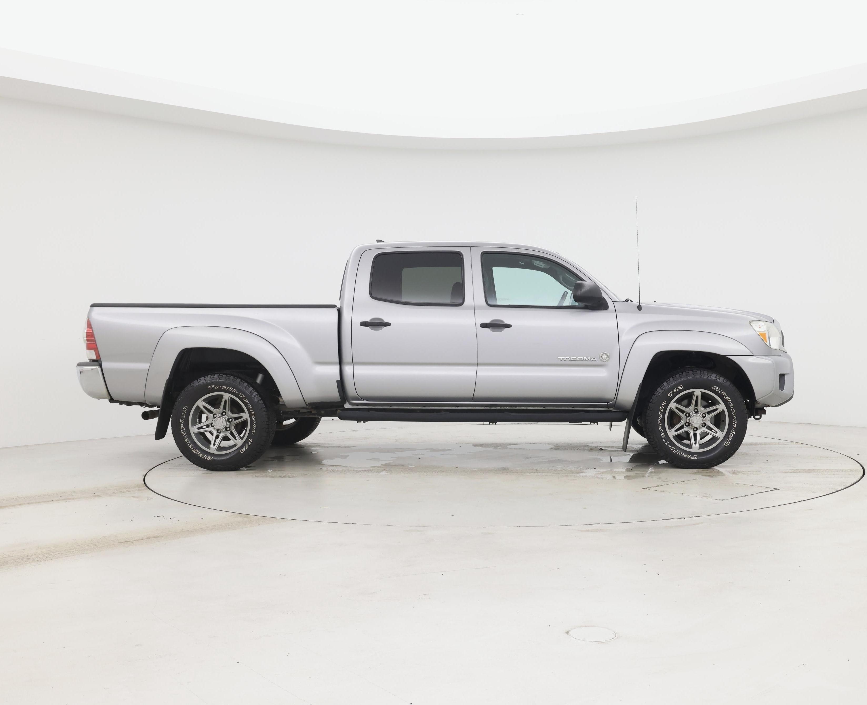 Thumbnail: 2014 Toyota Tacoma - 7