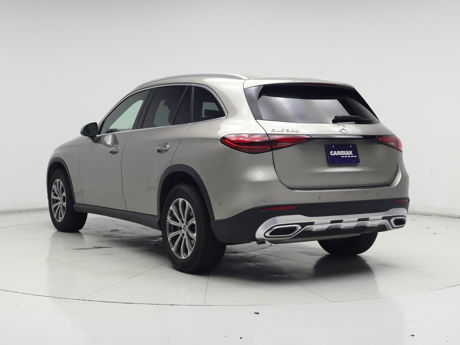 2024 Mercedes-Benz GLC GLC300 - Photo 3