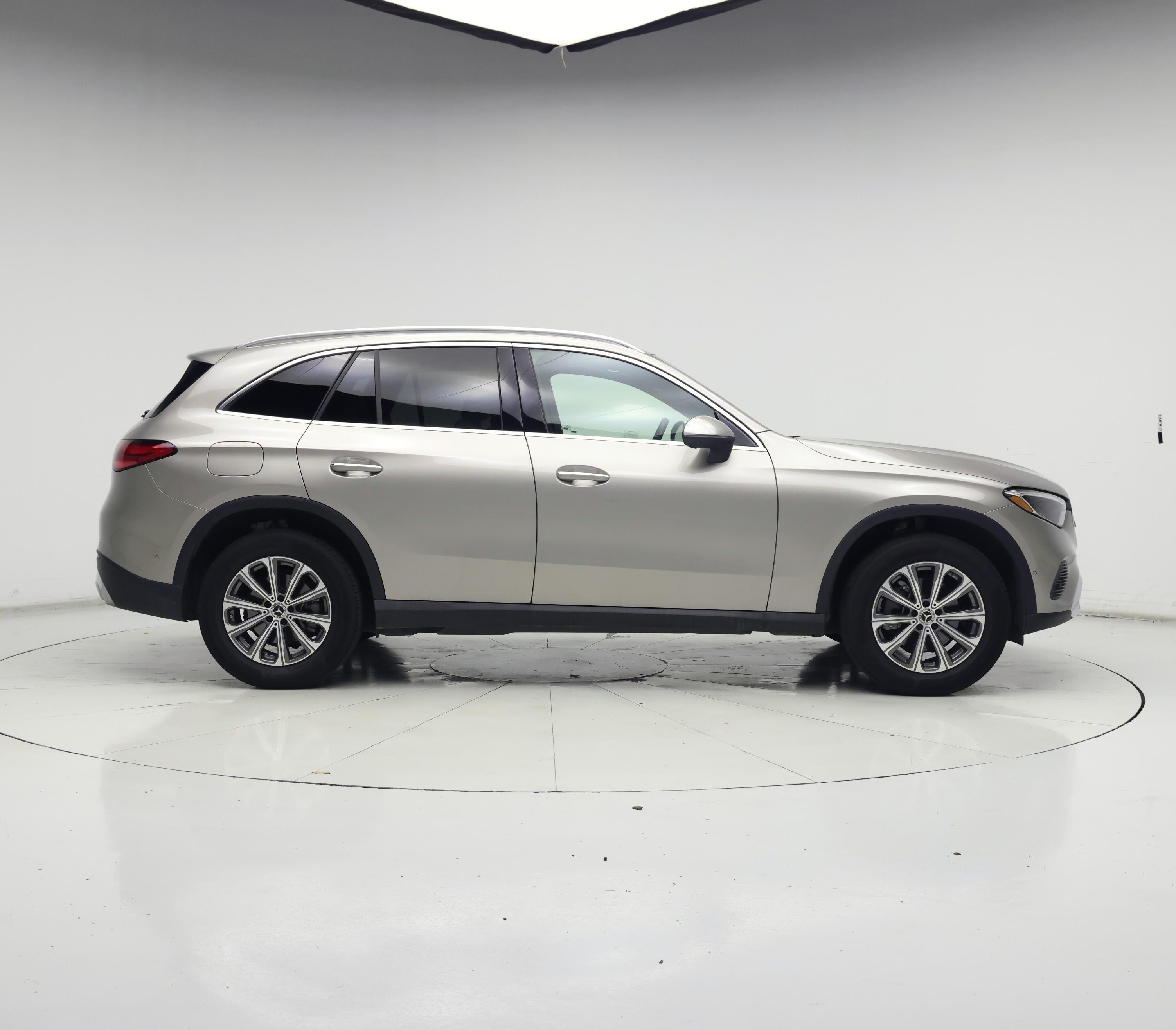 Thumbnail: 2024 Mercedes-Benz GLC - 7