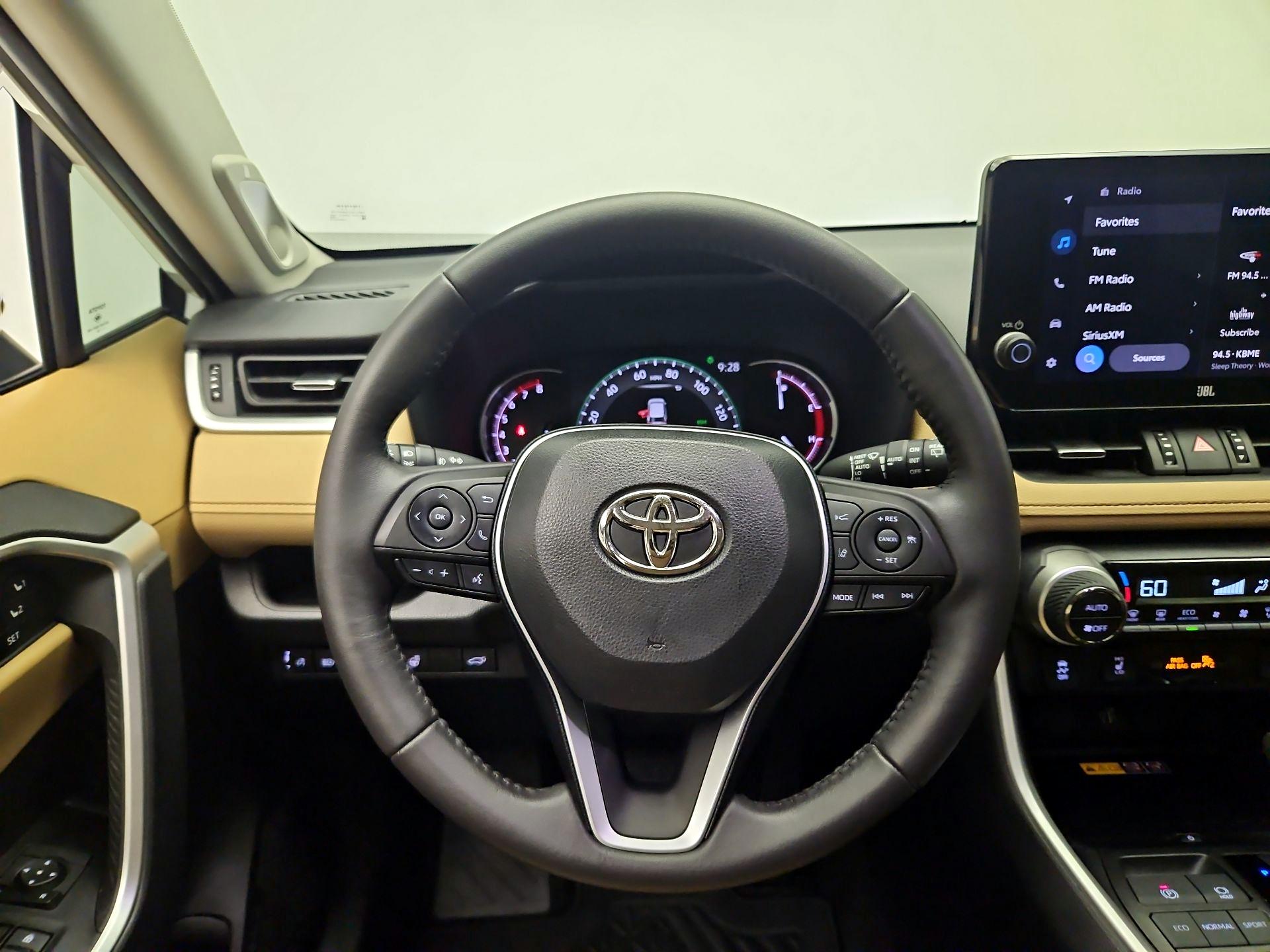 Thumbnail: 2023 Toyota RAV4 - 10