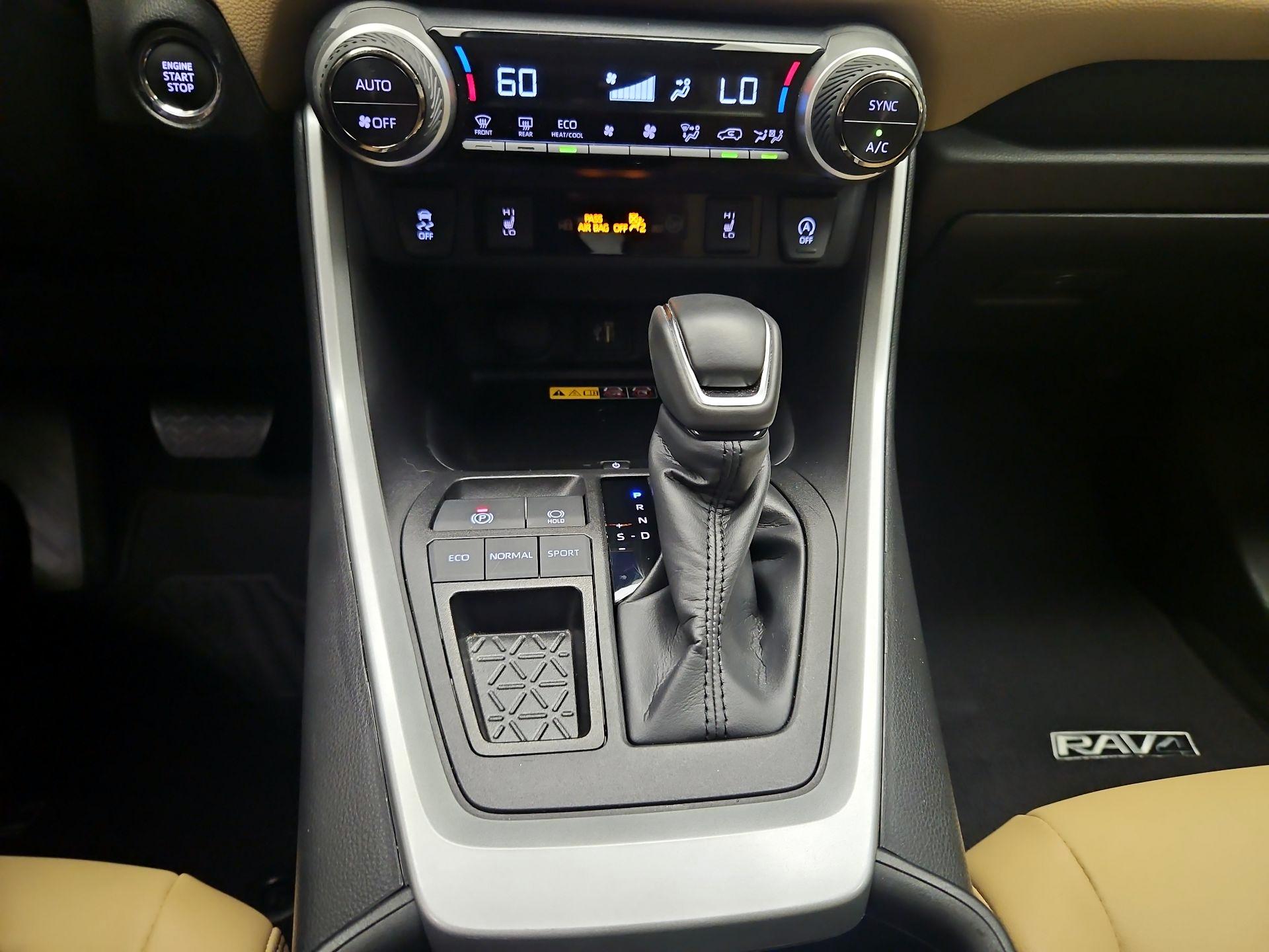 Thumbnail: 2023 Toyota RAV4 - 16